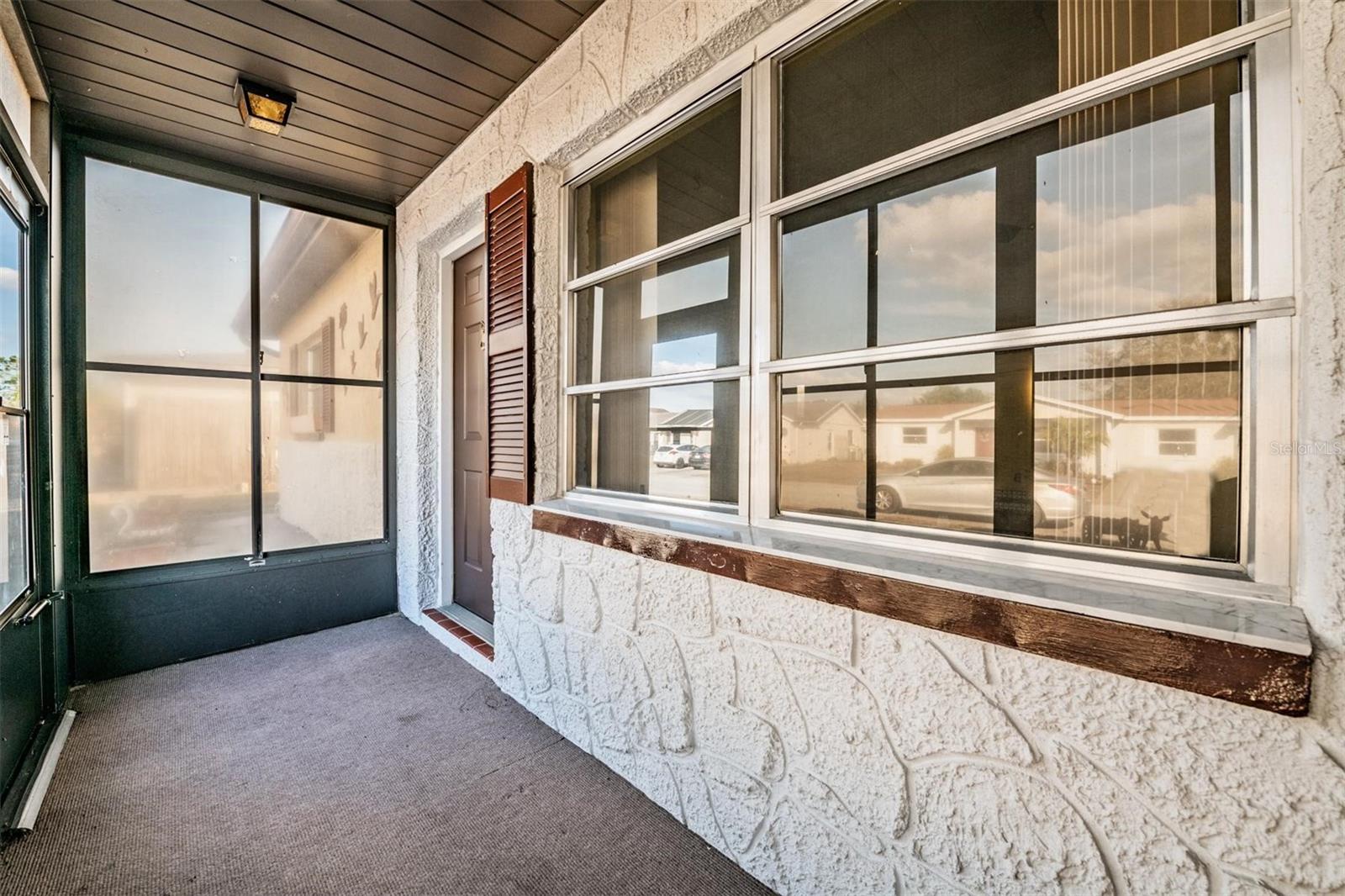 THE LAKES - Residential