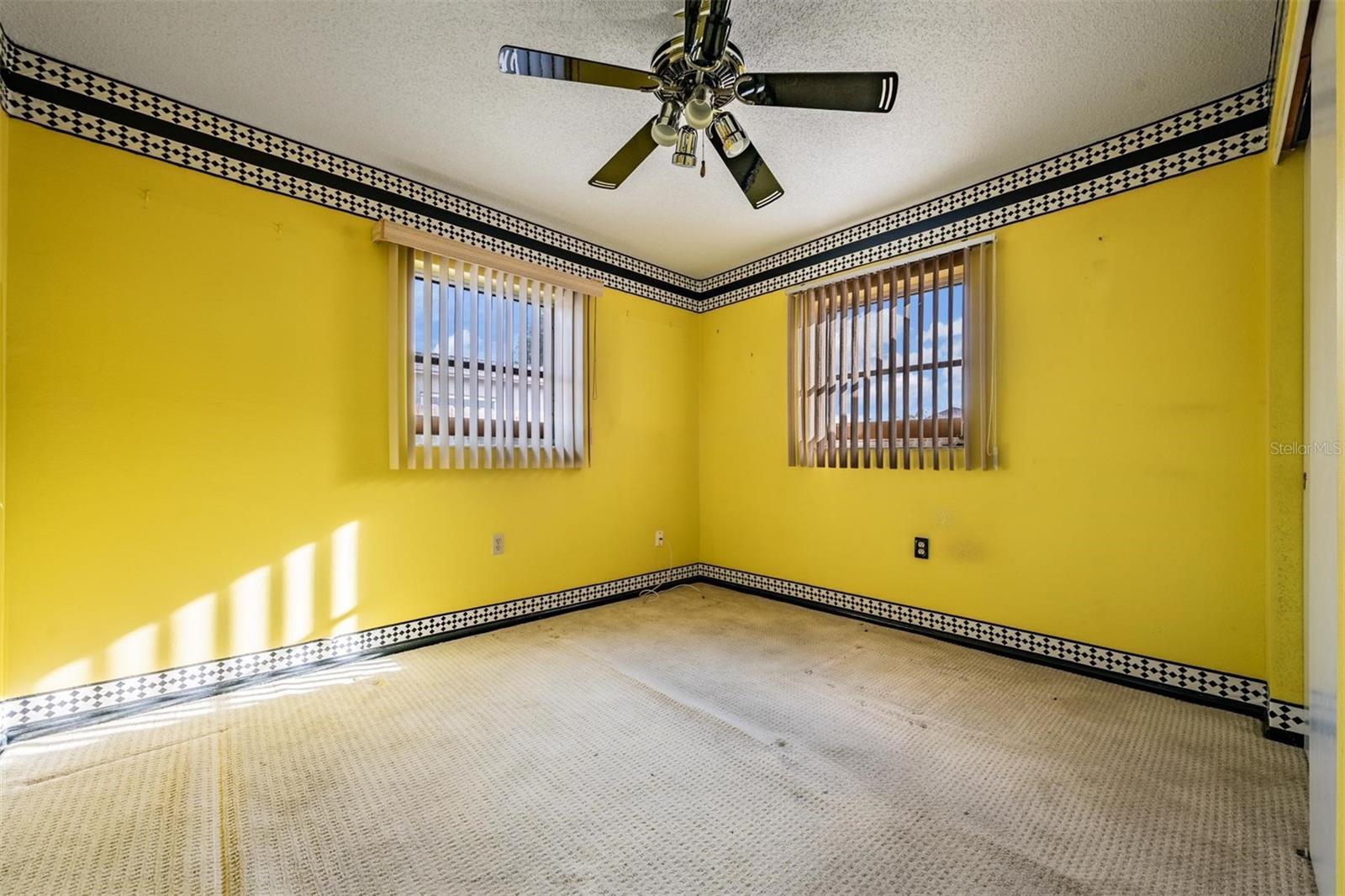 THE LAKES - Residential