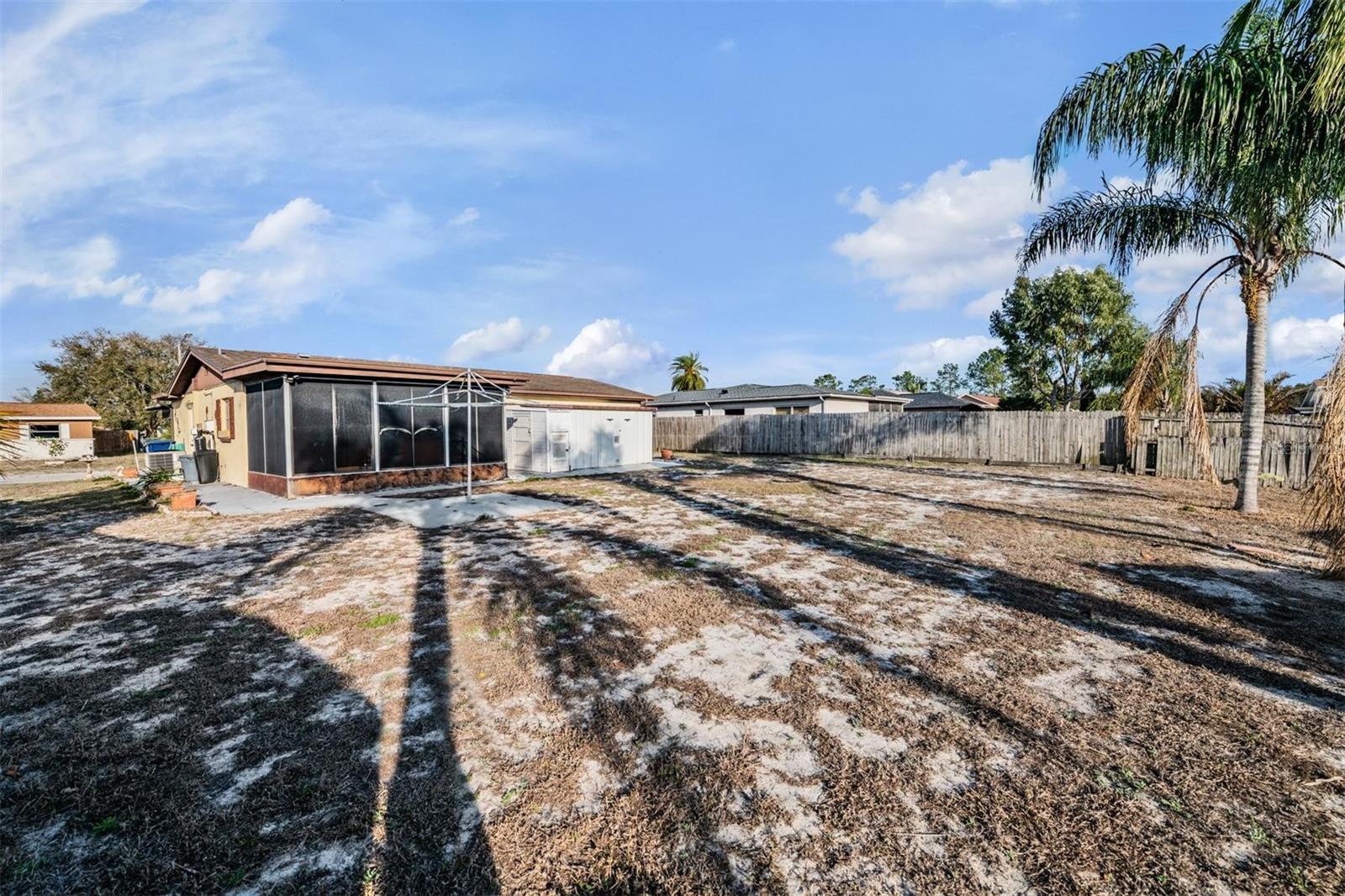 THE LAKES - Residential