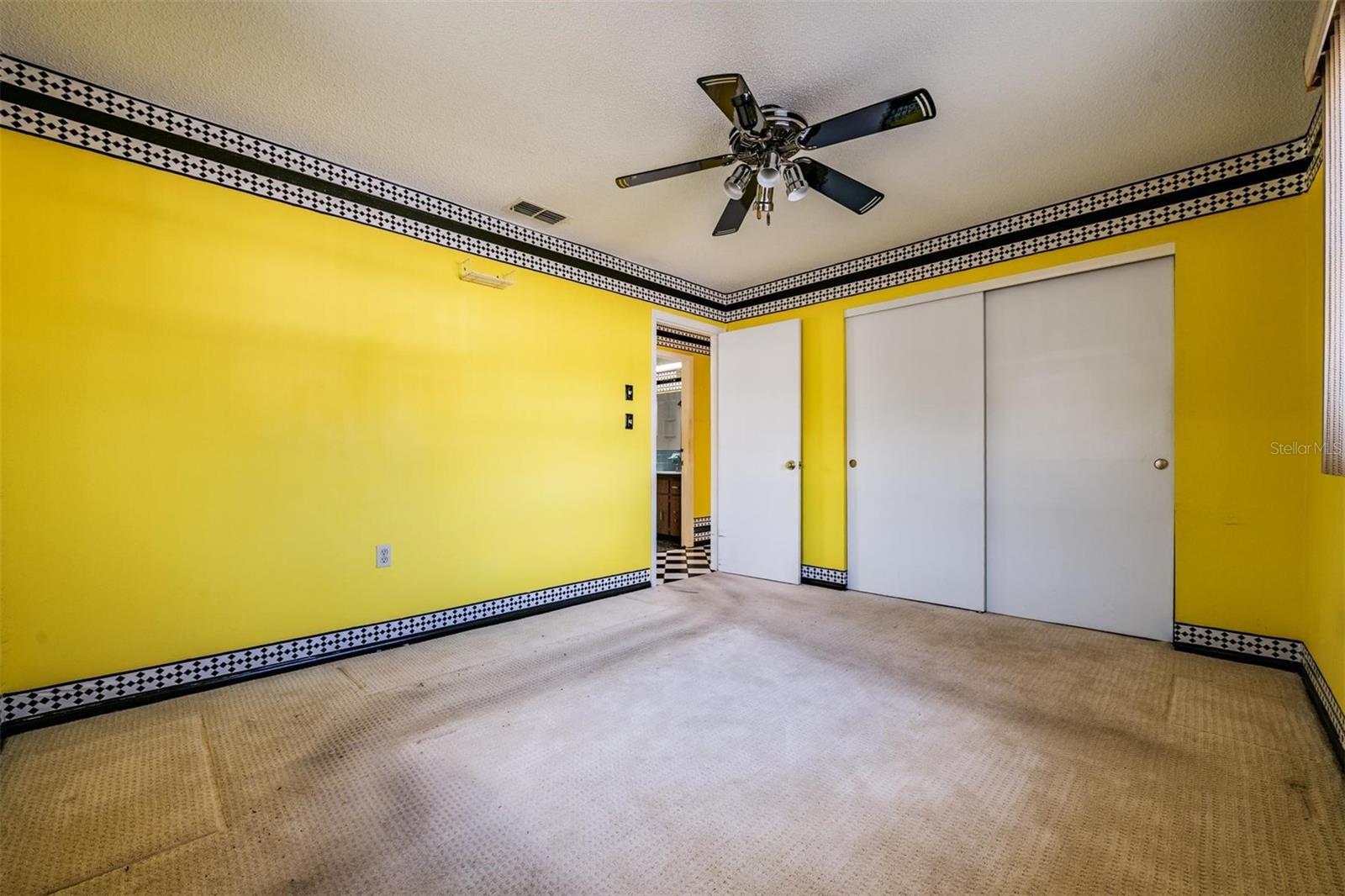 THE LAKES - Residential