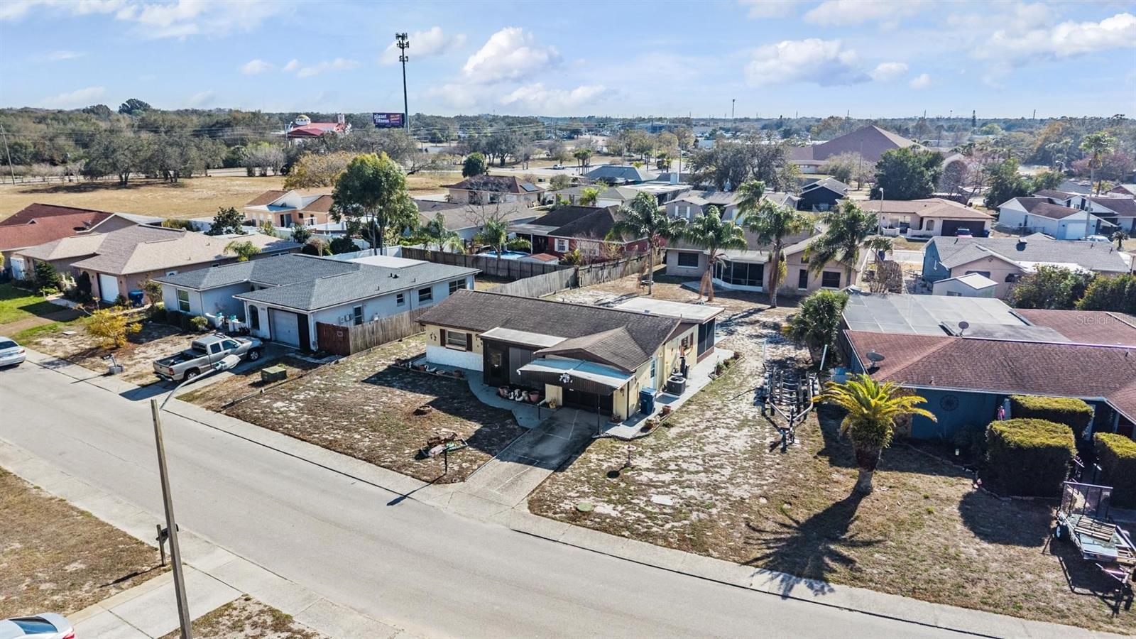 THE LAKES - Residential