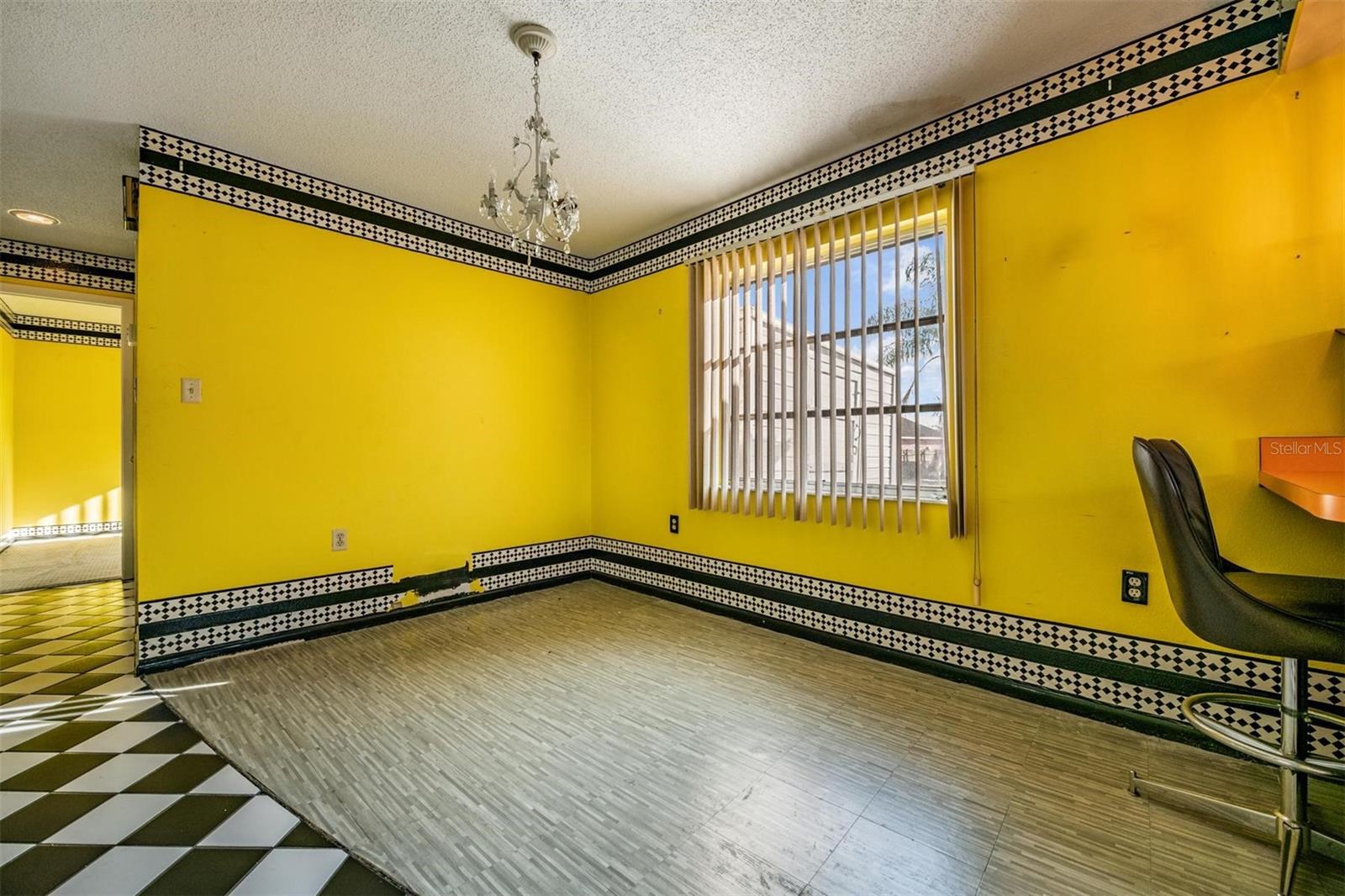 THE LAKES - Residential