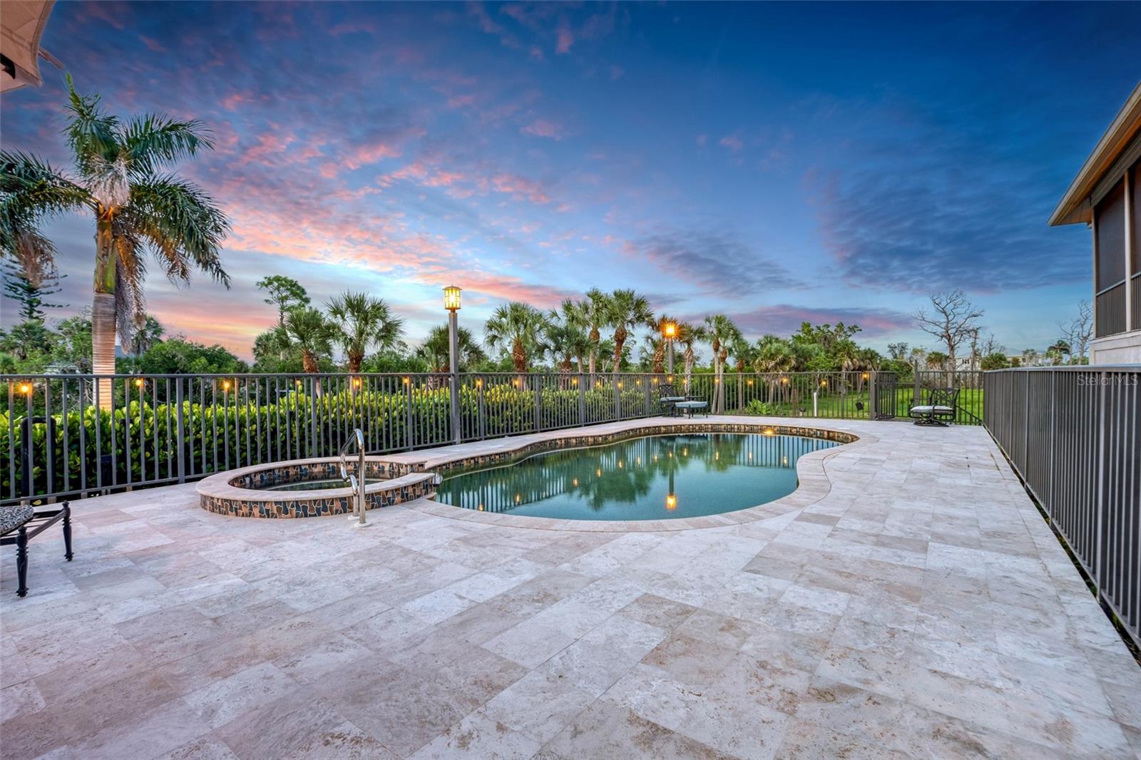 CORAL COVE - Residential
