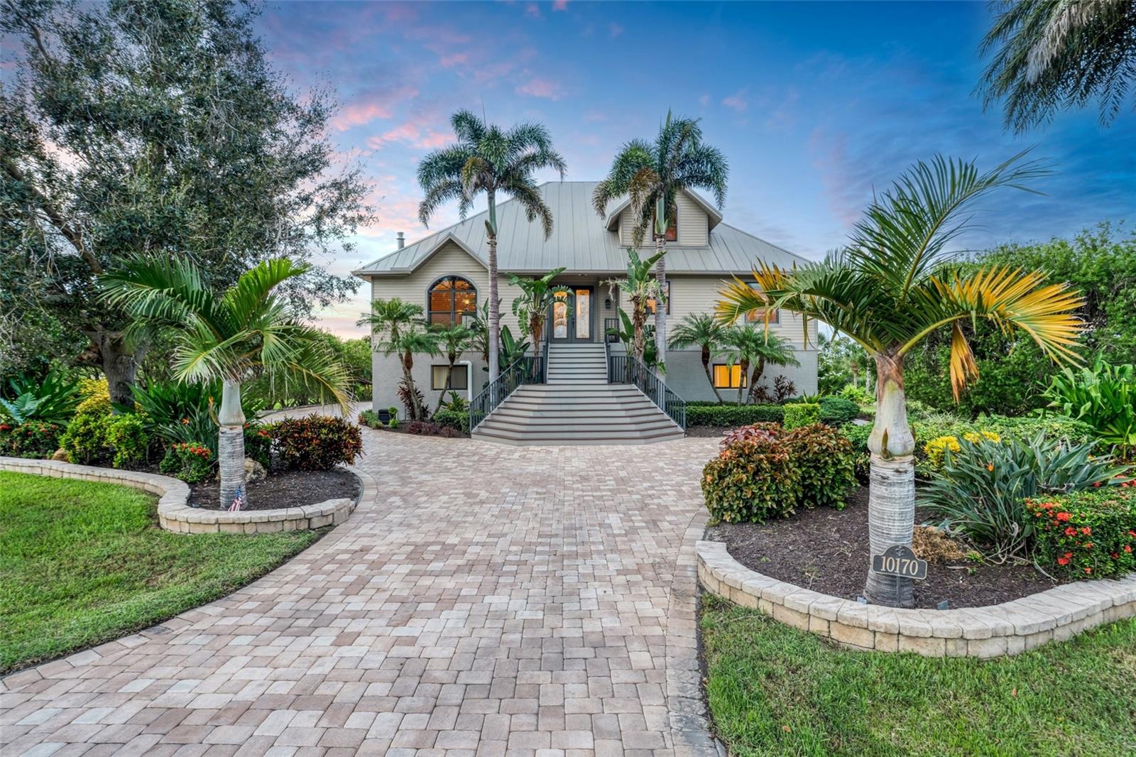 CORAL COVE - Residential