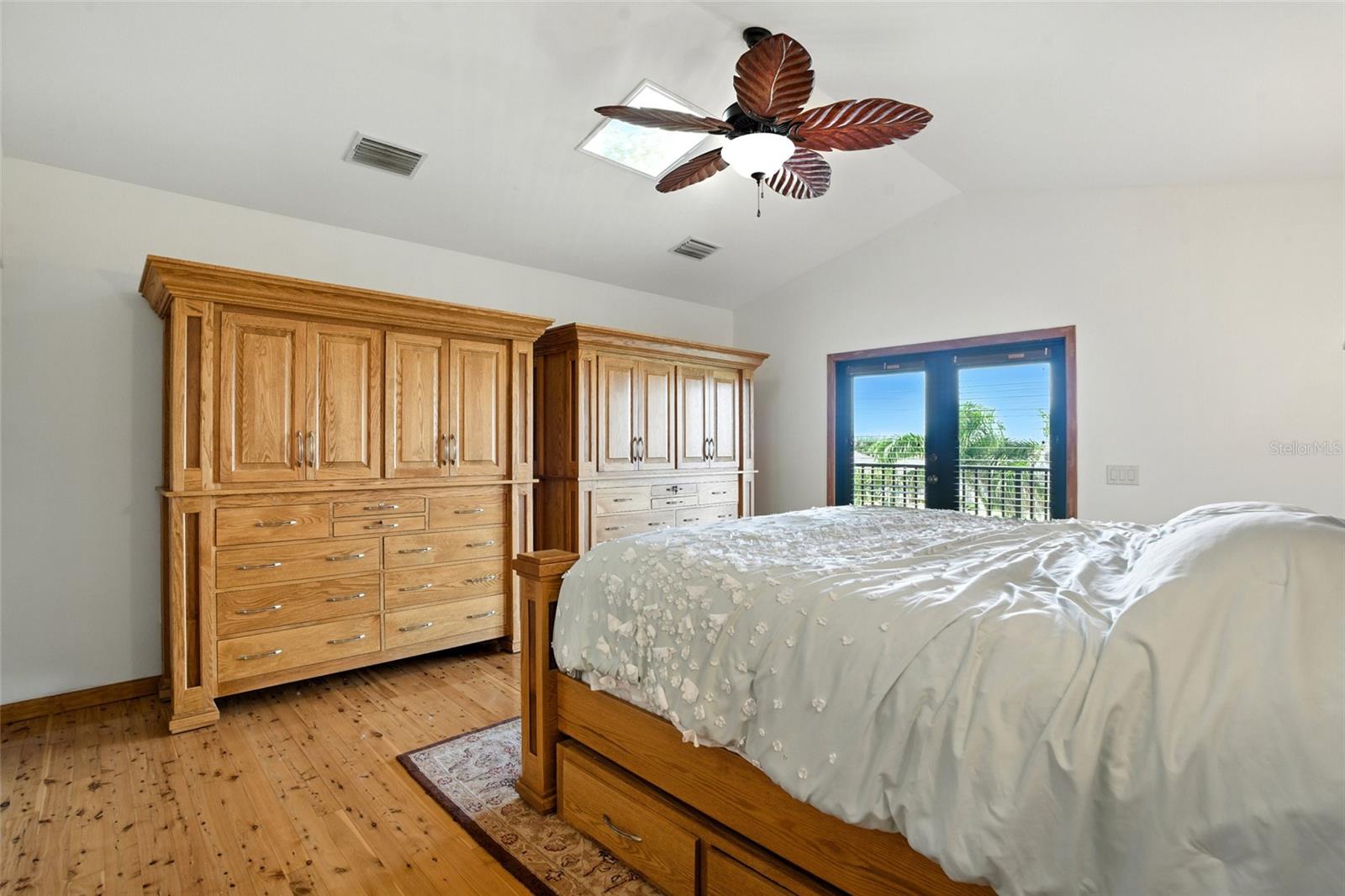 CORAL COVE - Residential