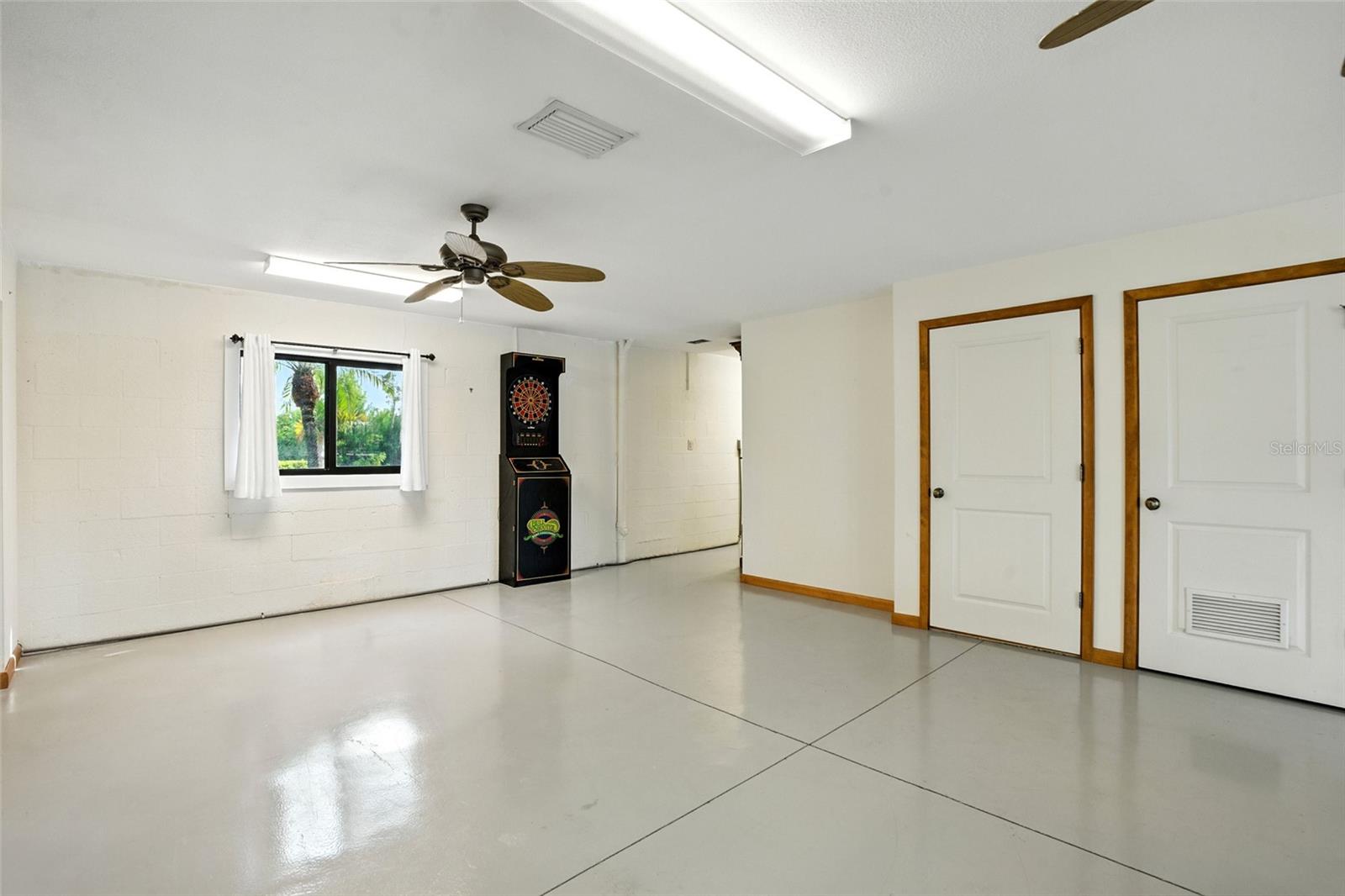 CORAL COVE - Residential