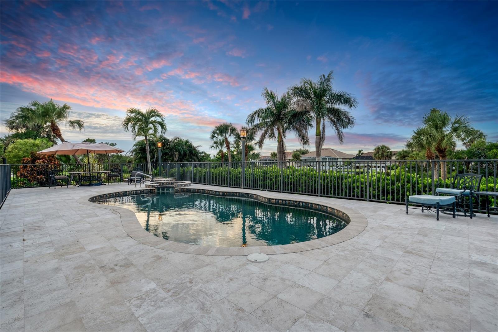 CORAL COVE - Residential