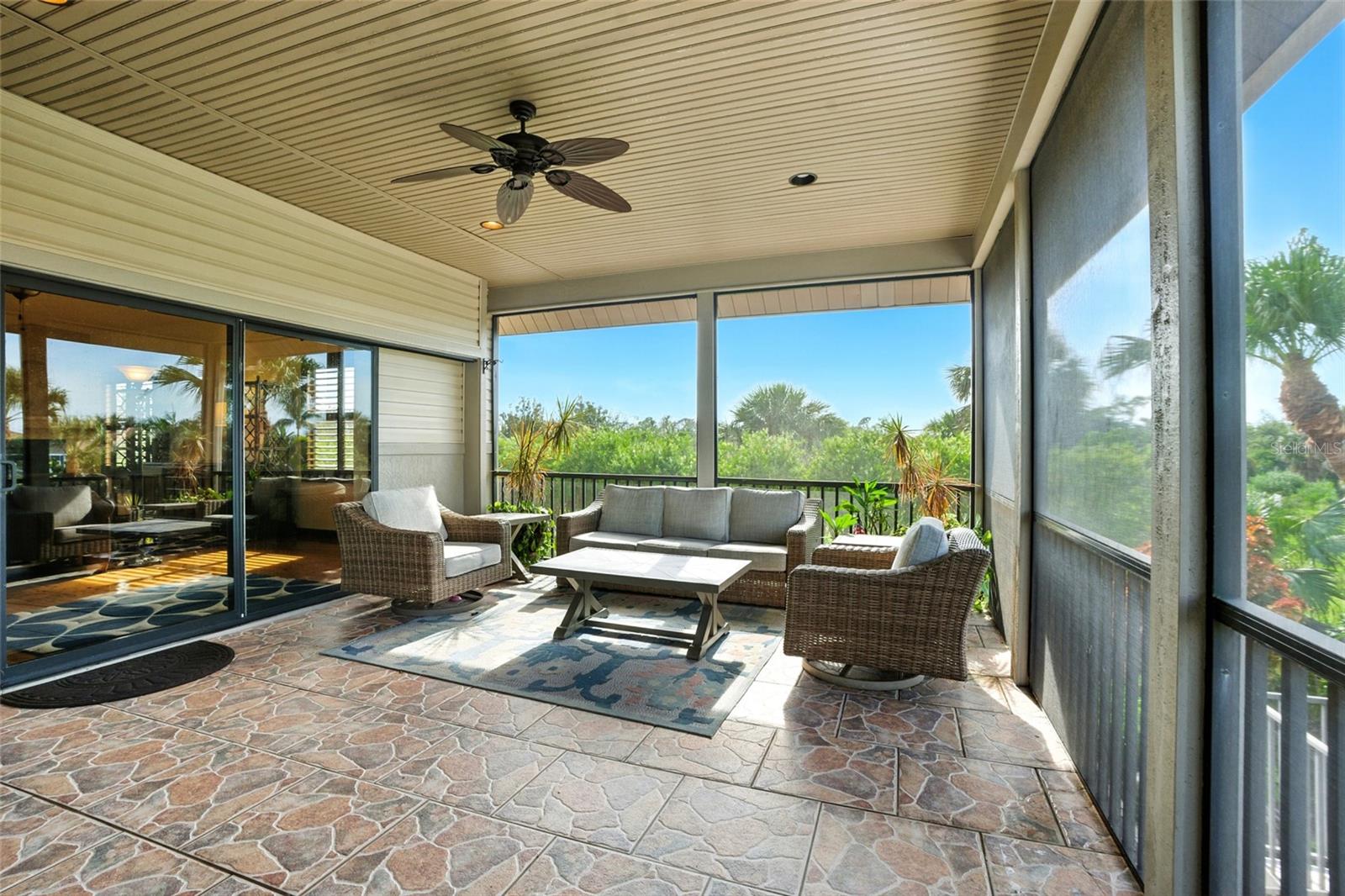 CORAL COVE - Residential
