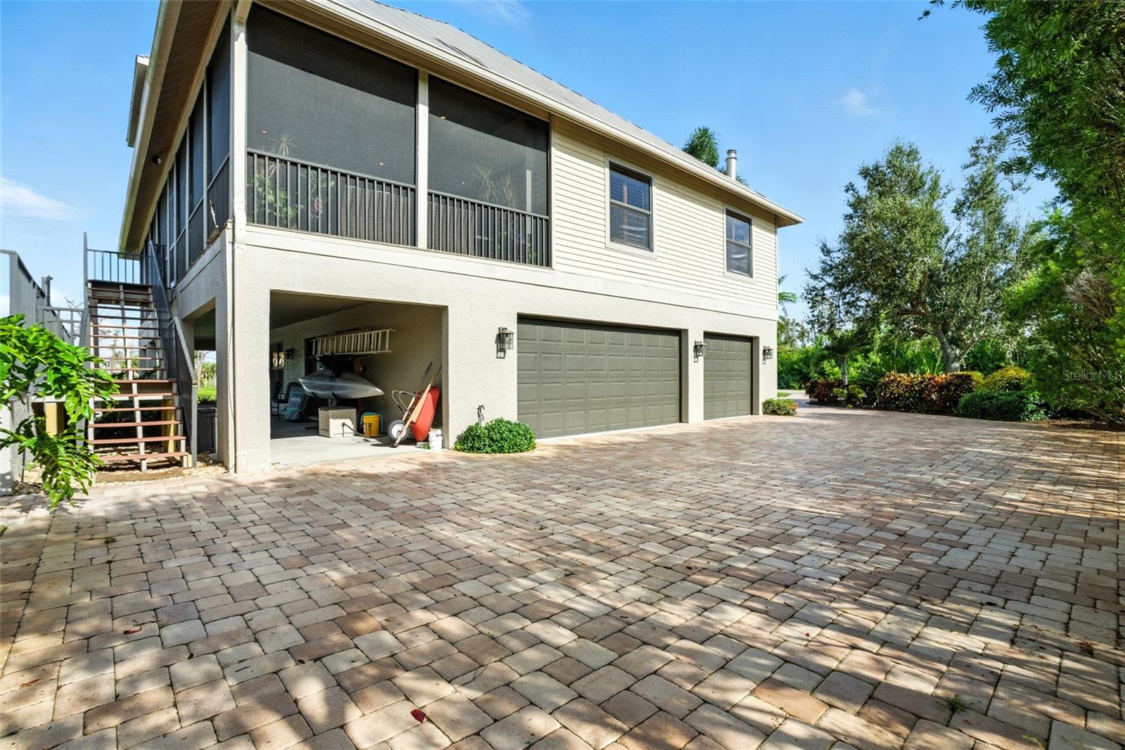CORAL COVE - Residential