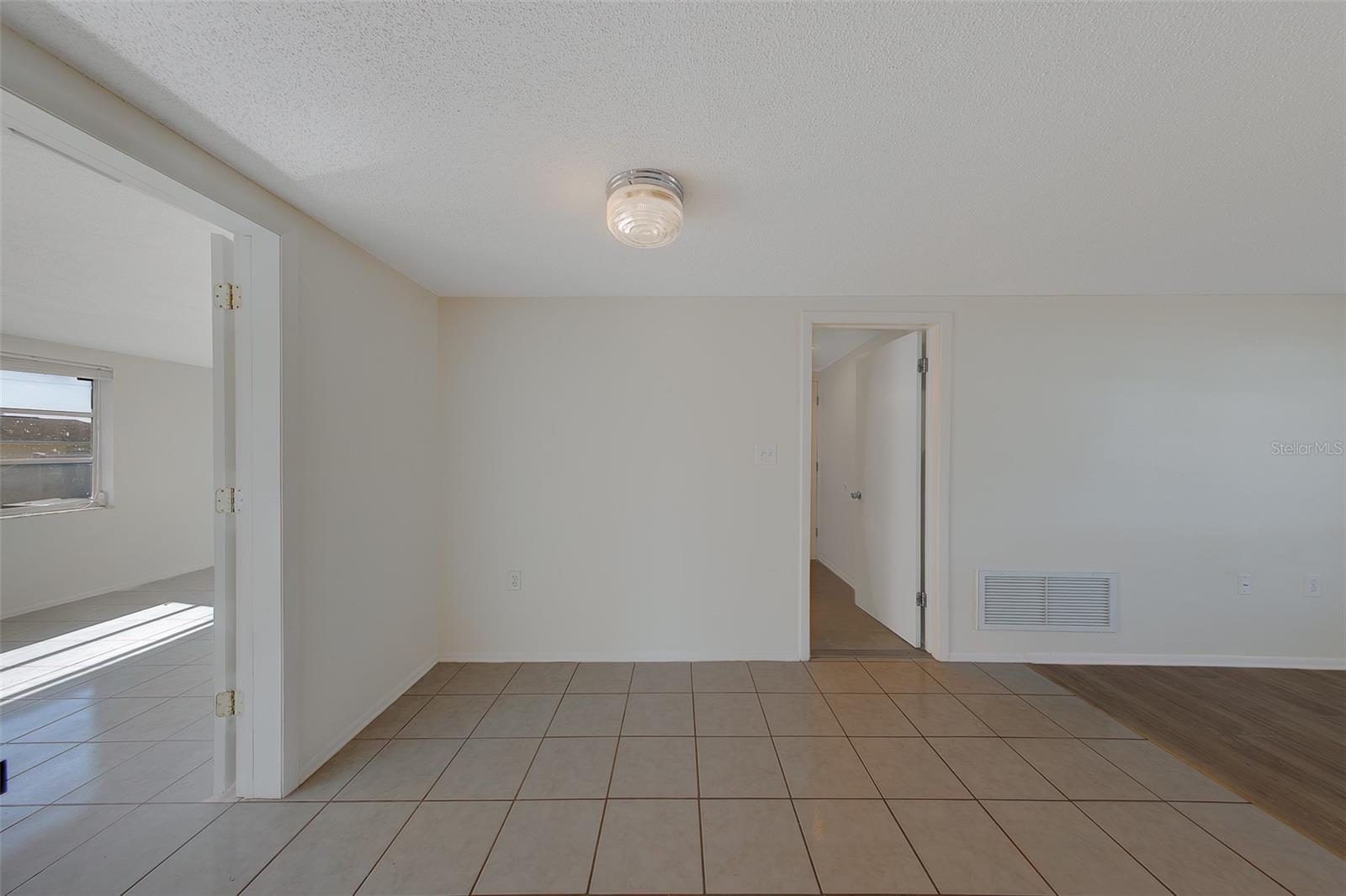 REGENCY PARK - Residential