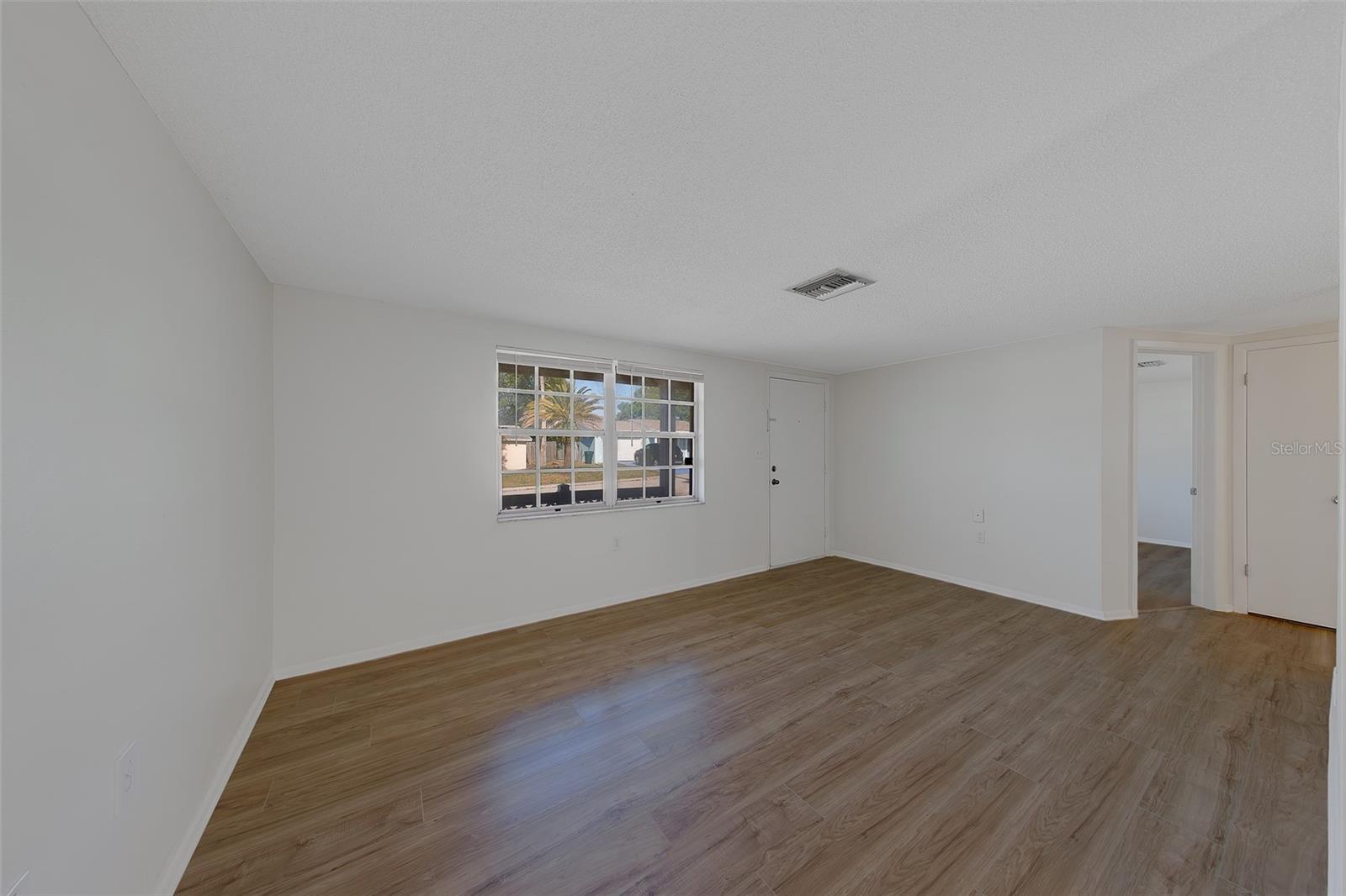 REGENCY PARK - Residential