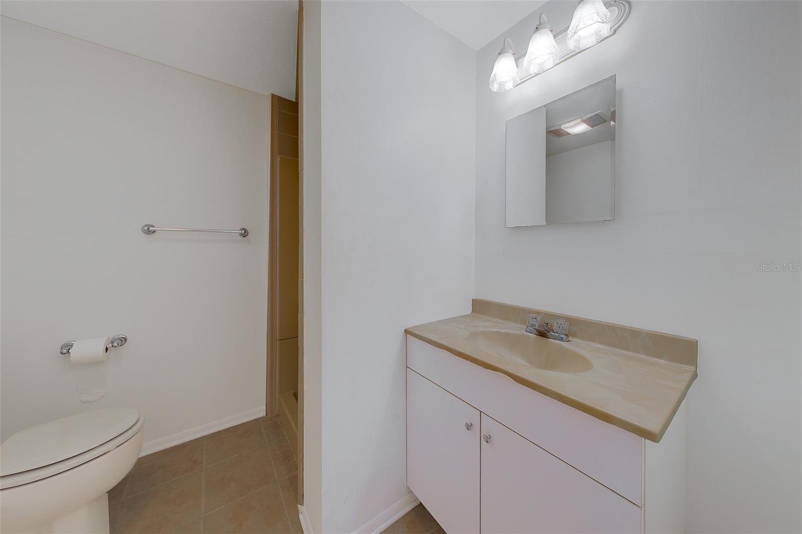 REGENCY PARK - Residential