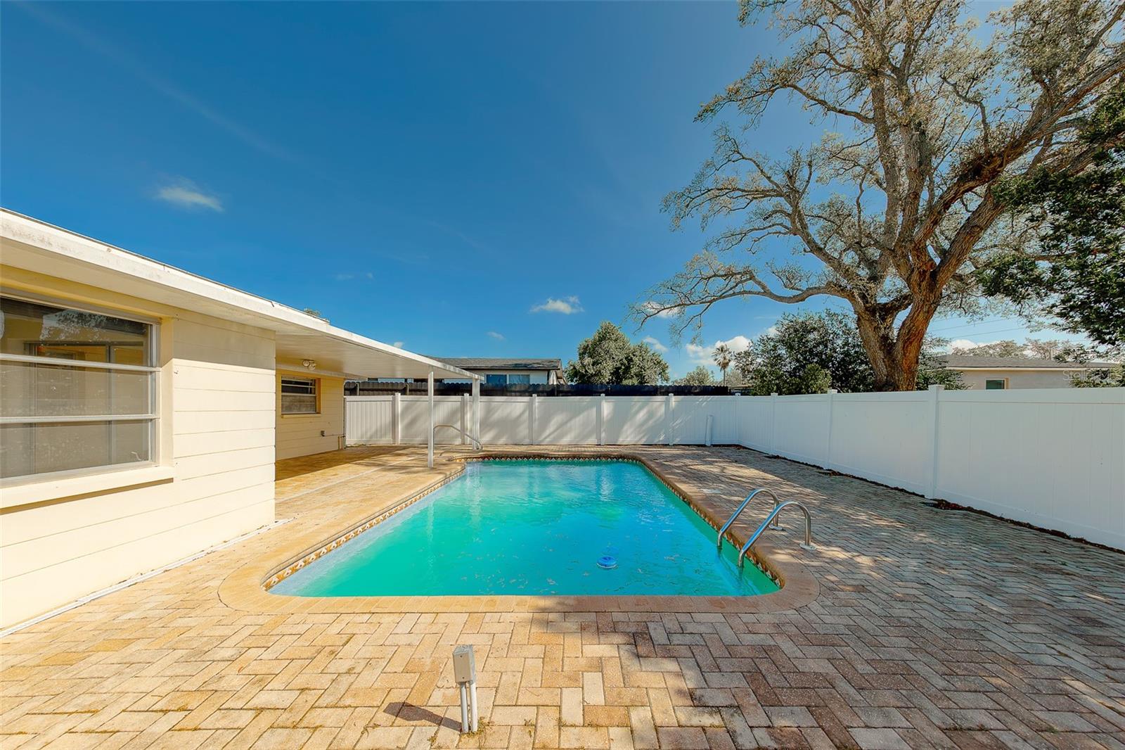 REGENCY PARK - Residential