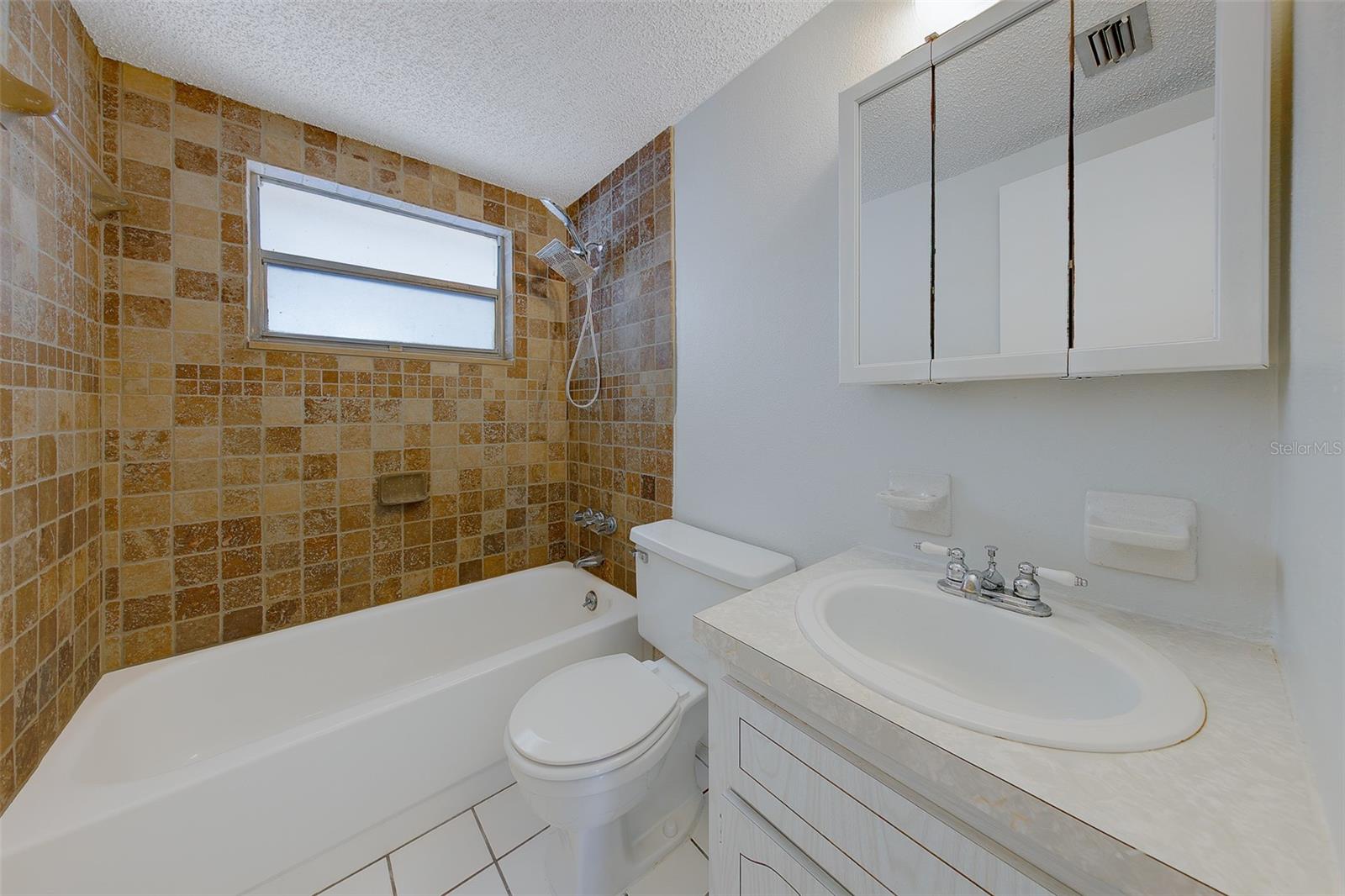 REGENCY PARK - Residential