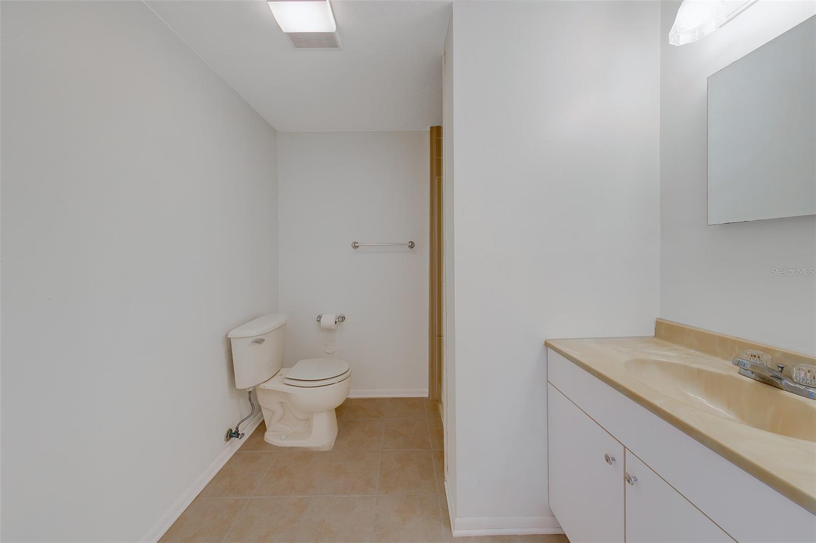 REGENCY PARK - Residential