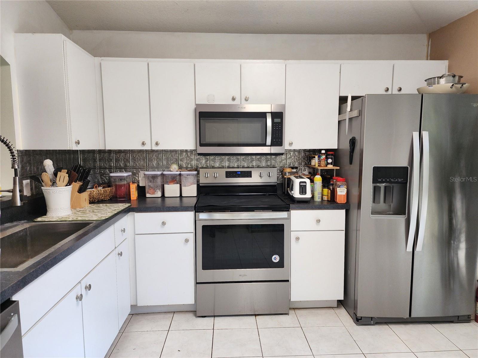 8313 ARABIAN DUNES PLACE
