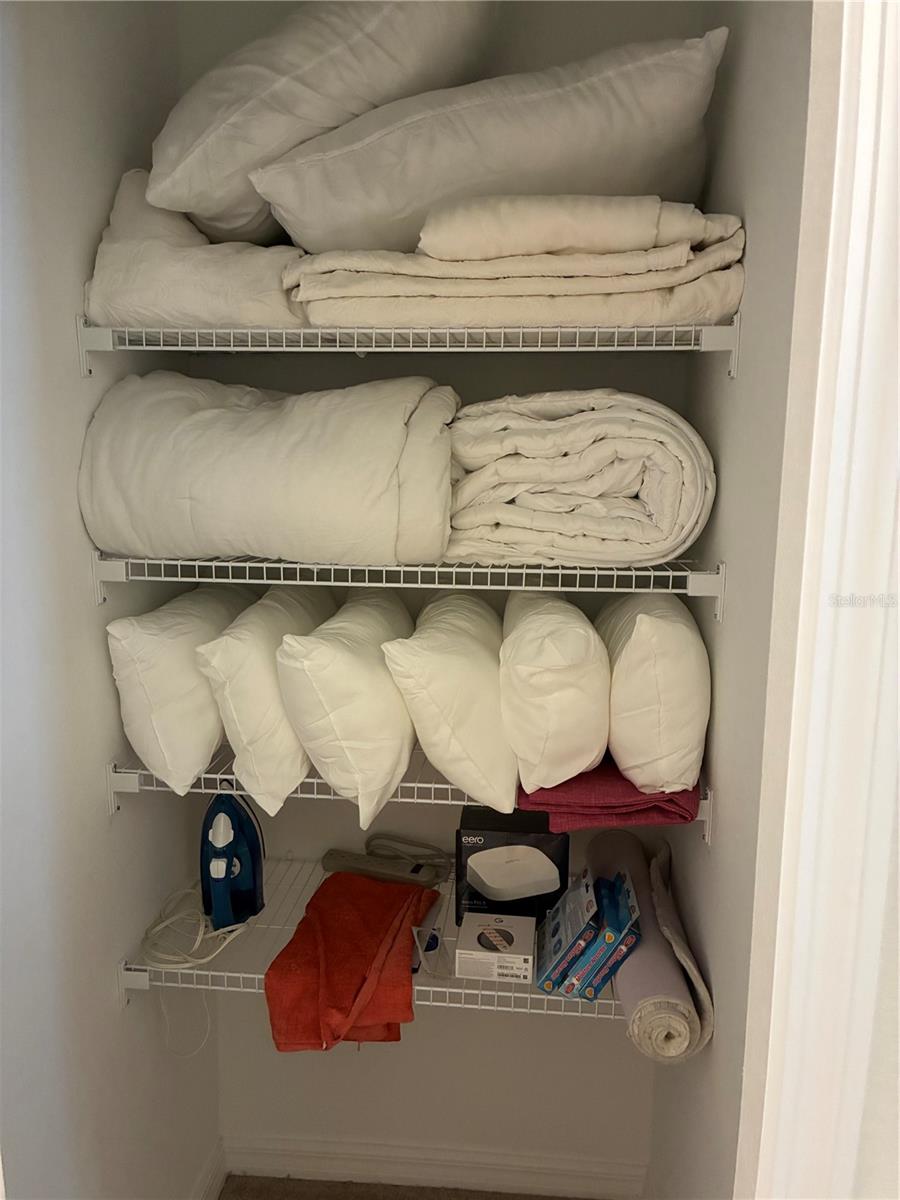 GRAN PARADISO TWNHMS 1B - Residential Lease