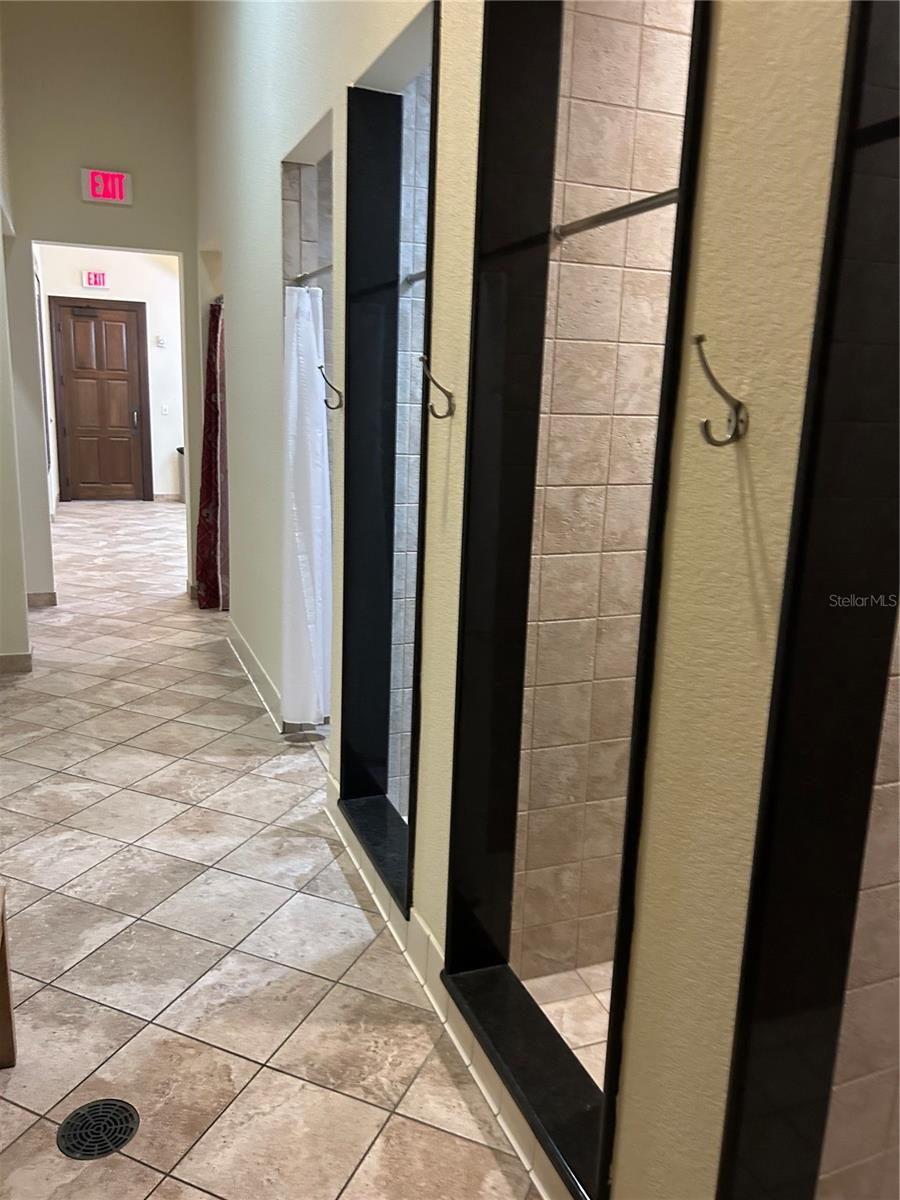 GRAN PARADISO TWNHMS 1B - Residential Lease