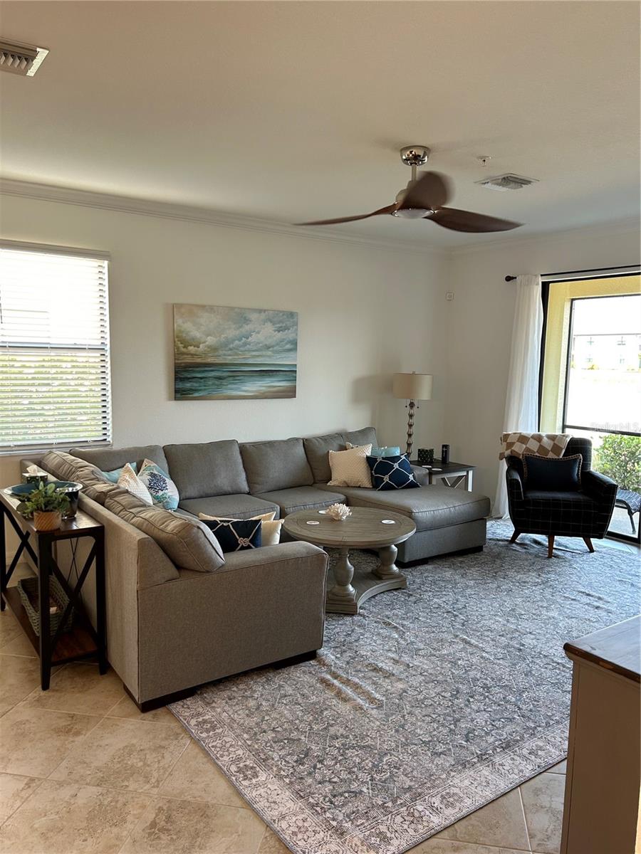 GRAN PARADISO TWNHMS 1B - Residential Lease