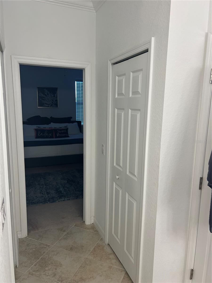 GRAN PARADISO TWNHMS 1B - Residential Lease