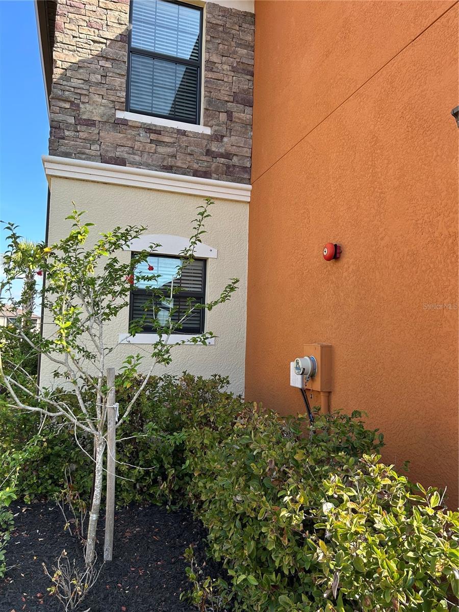 GRAN PARADISO TWNHMS 1B - Residential Lease