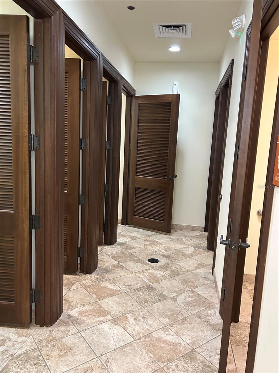 GRAN PARADISO TWNHMS 1B - Residential Lease