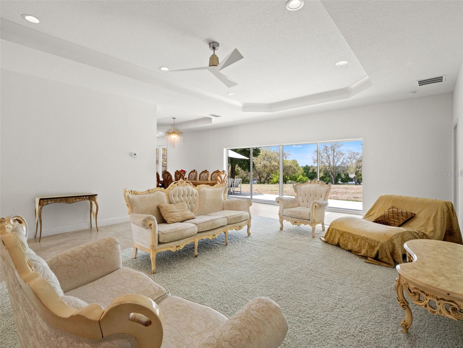 APSHAWA GROVES - Residential