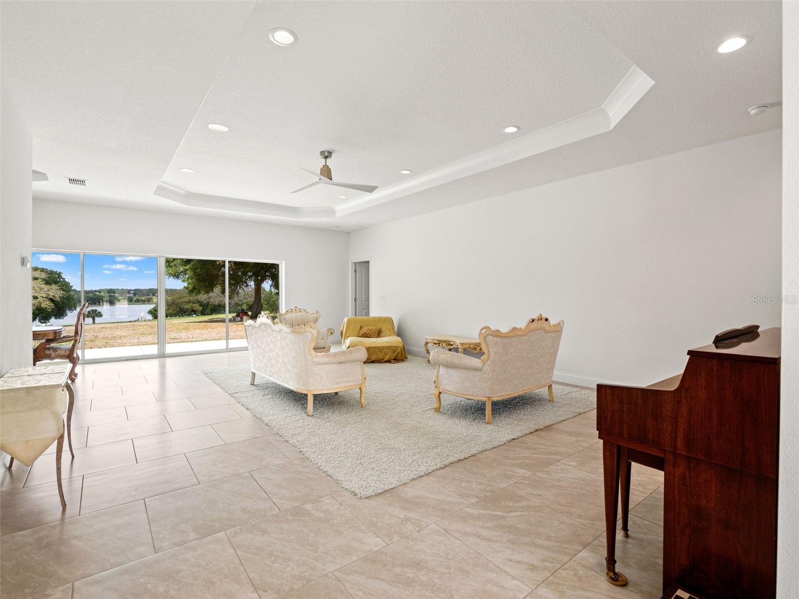 APSHAWA GROVES - Residential