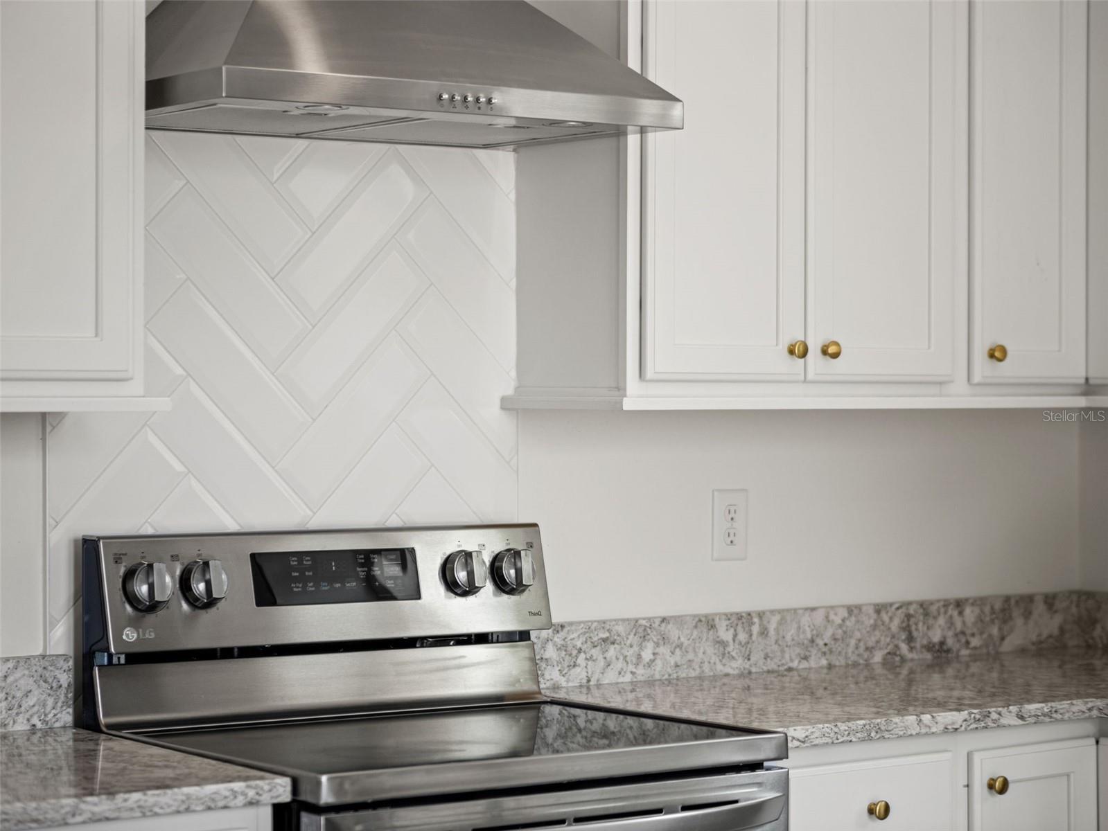 APSHAWA GROVES - Residential