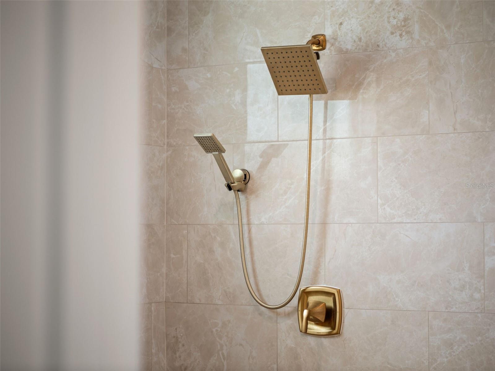 APSHAWA GROVES - Residential