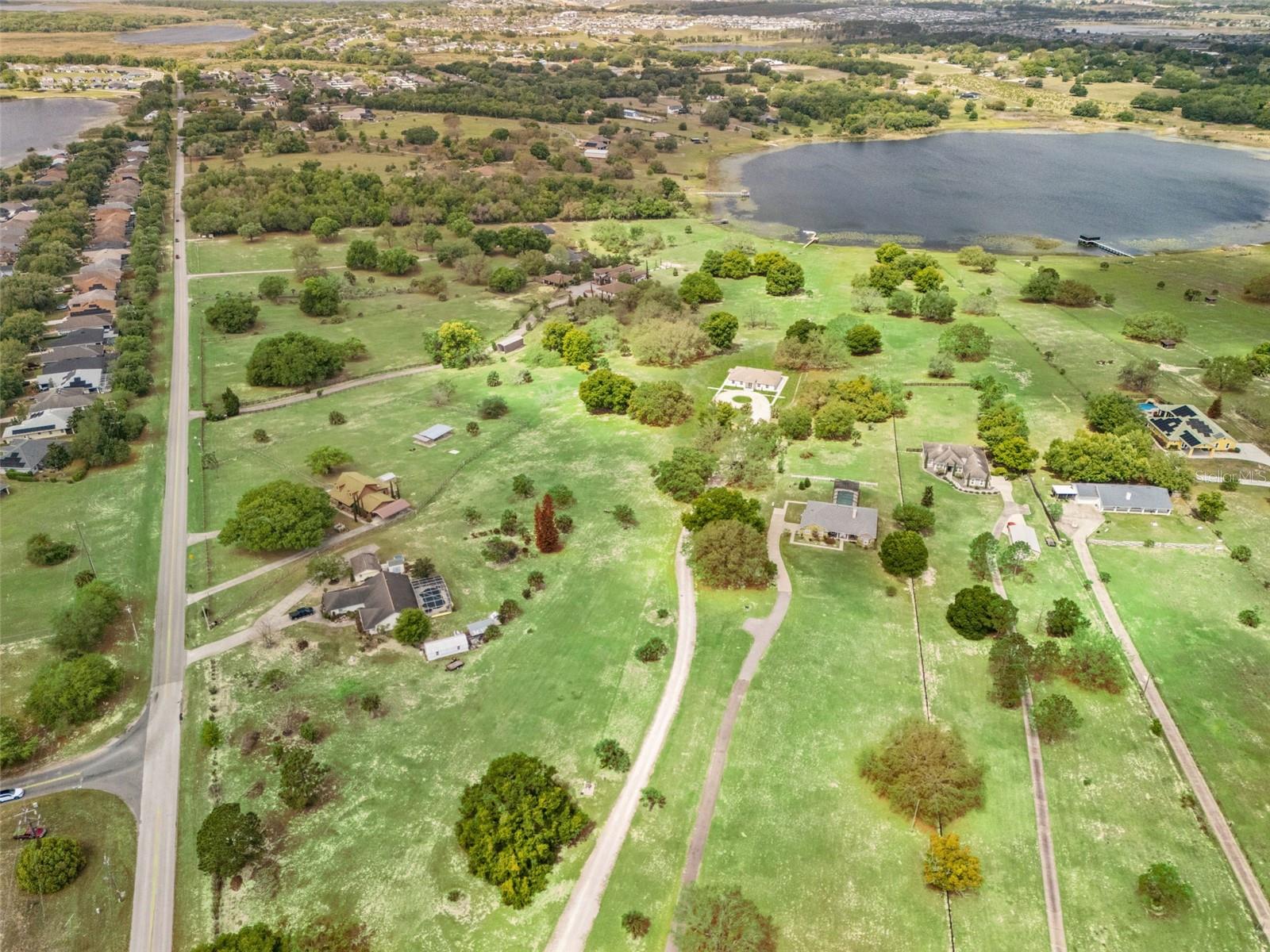 APSHAWA GROVES - Residential