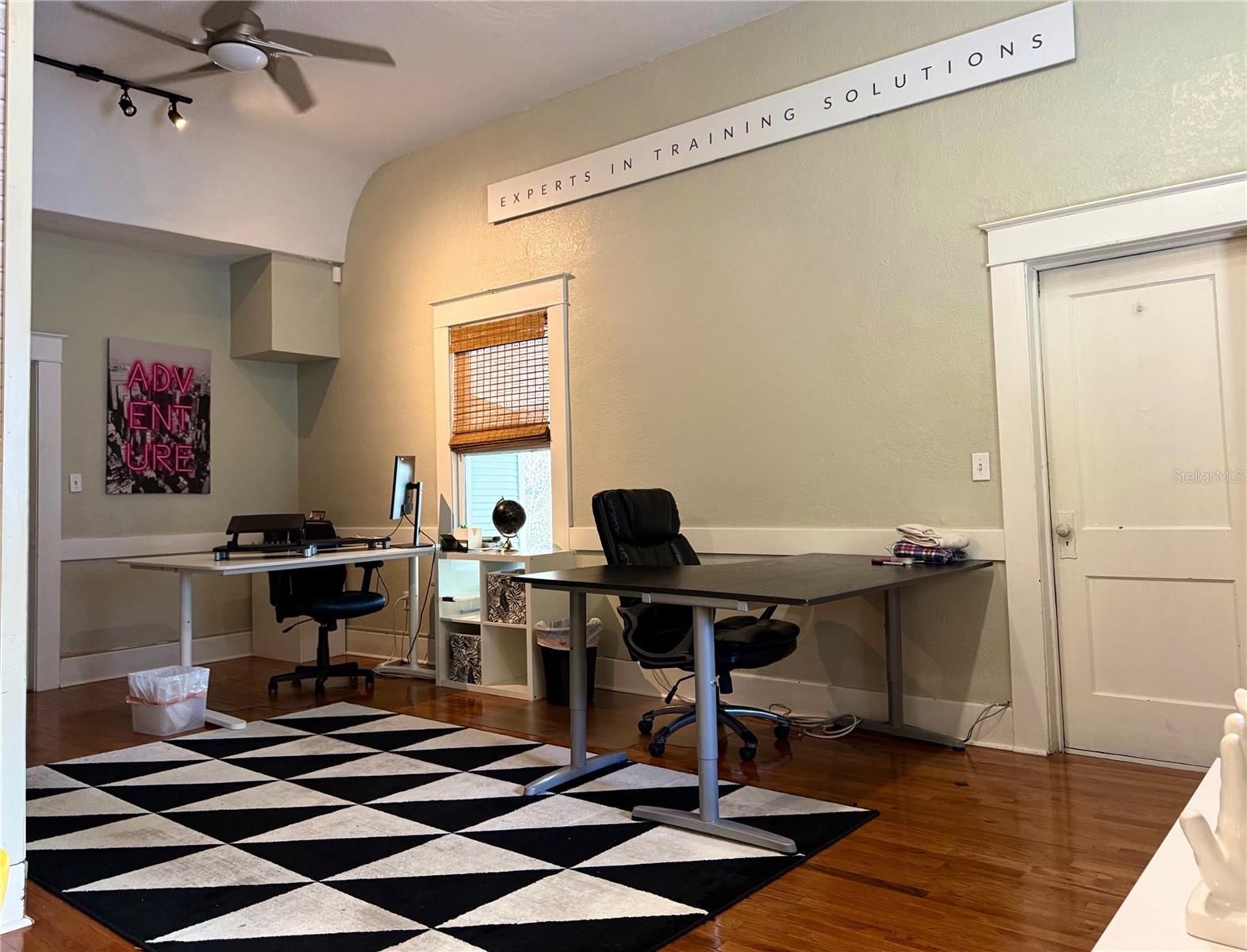 PACKWOOD - Commercial Lease