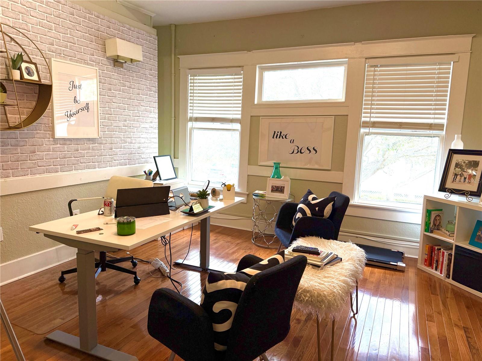 PACKWOOD - Commercial Lease