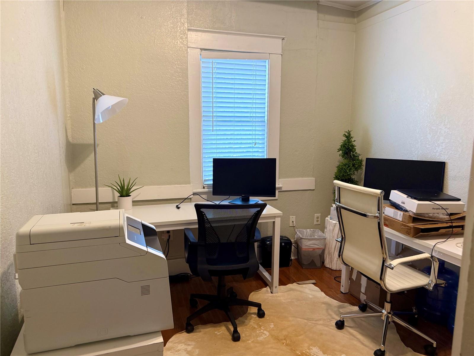 PACKWOOD - Commercial Lease