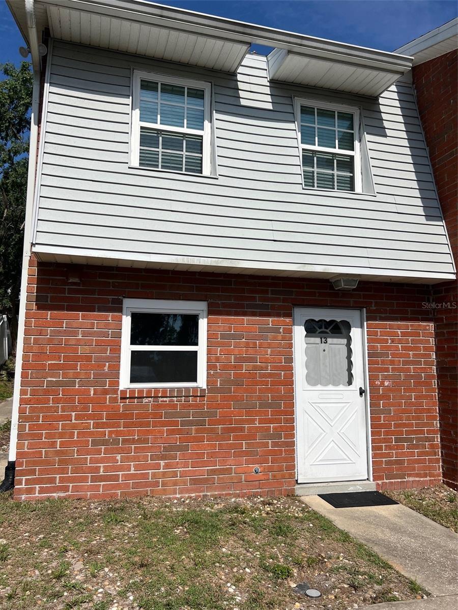Don't miss out on this 2 bed 1.5 bath condo near the great Deland area!!! This condo is equipped with a newer AC, hot water heater and Nest thermostat. Great opportunity for home, college student or investor.