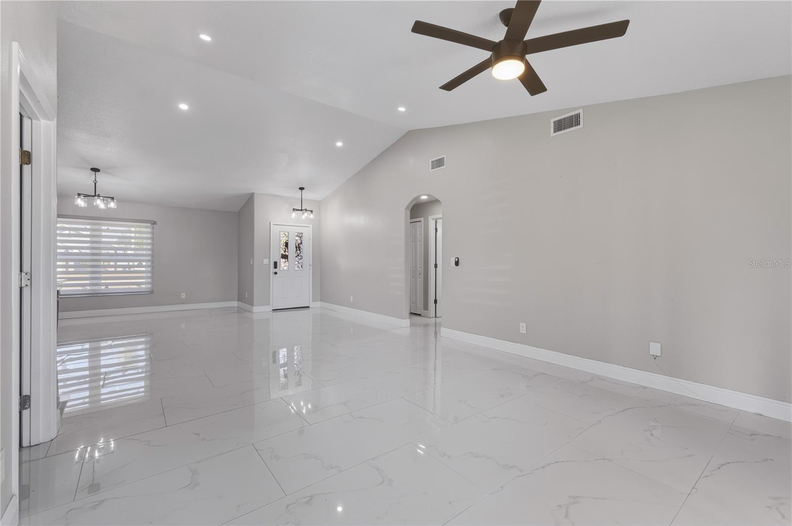 2813 ABINGTON AVENUE