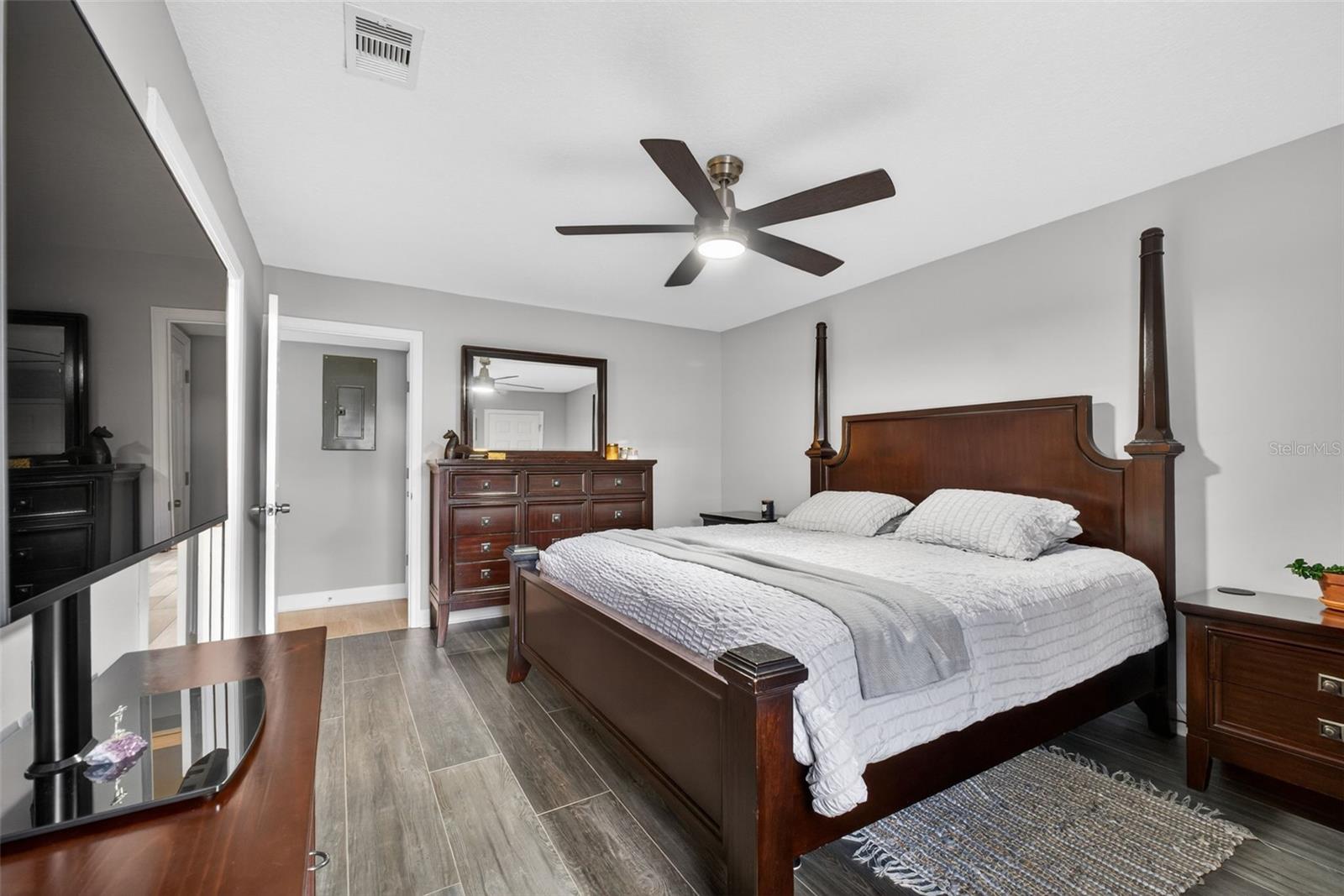 BARCLAY PLACE A CONDO - Residential