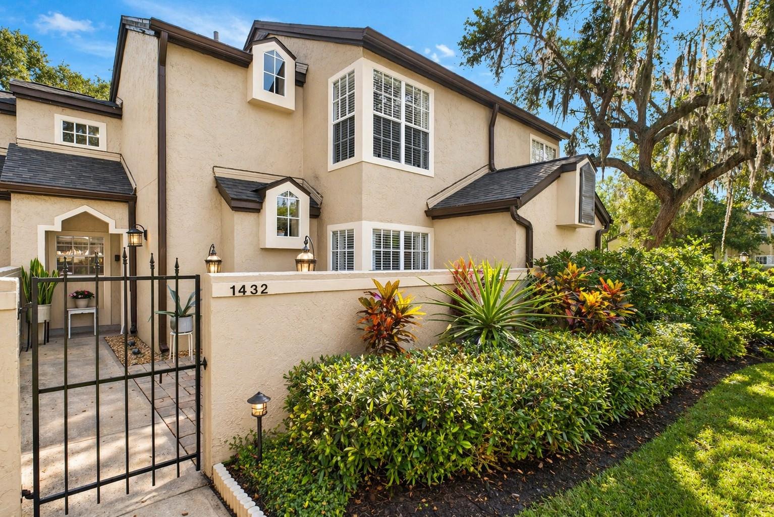 BARCLAY PLACE A CONDO - Residential