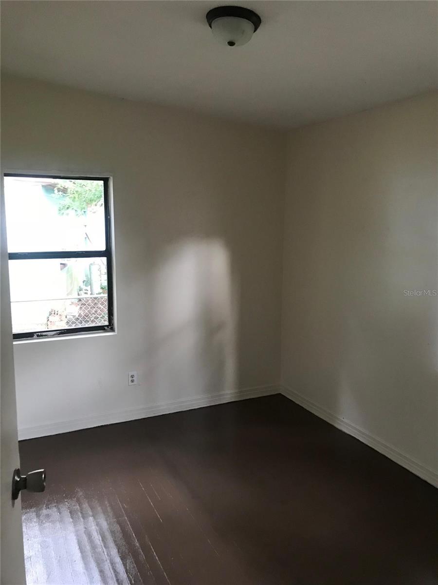 MAGNOLIA MANOR - Residential Lease