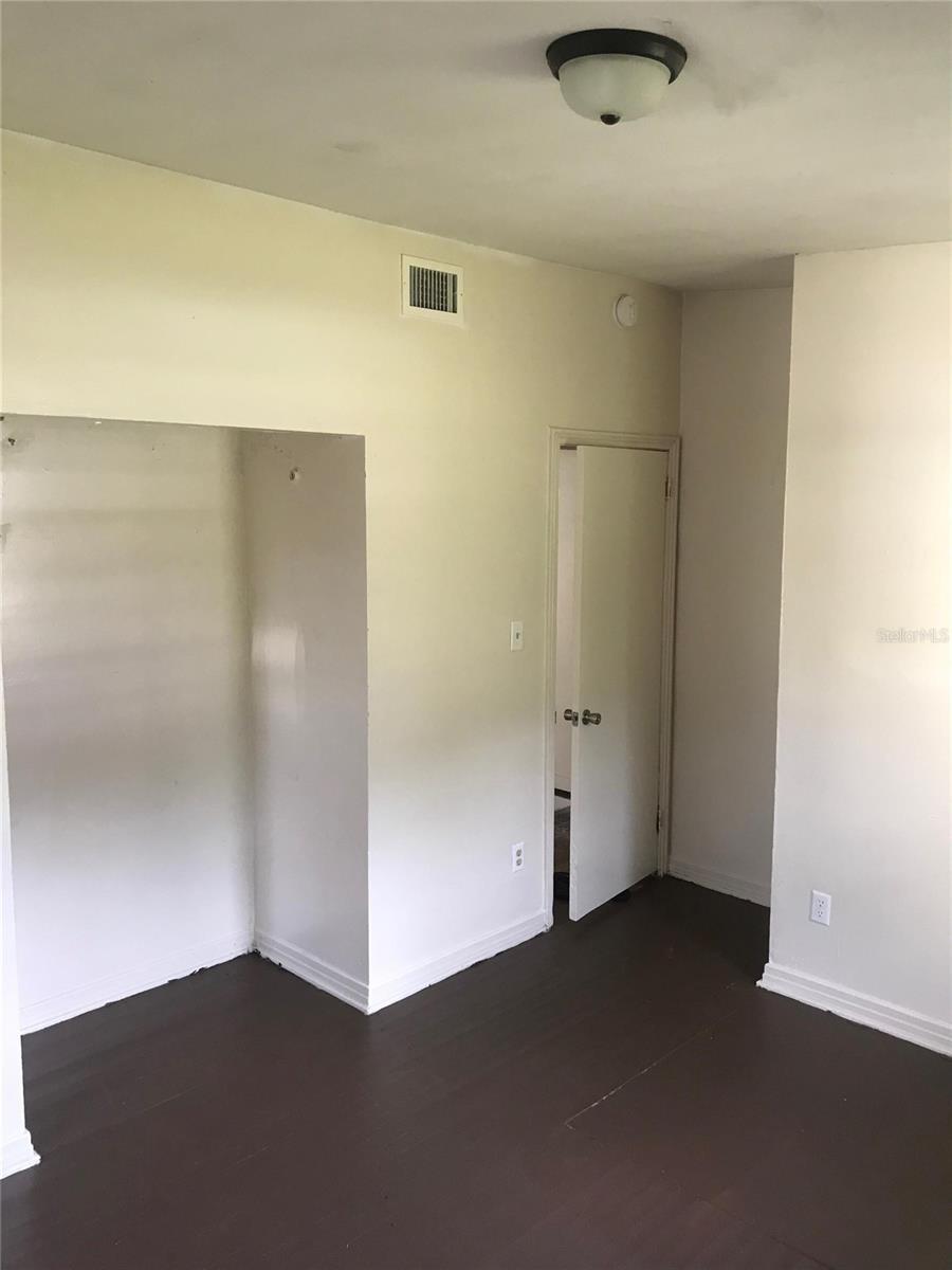 MAGNOLIA MANOR - Residential Lease