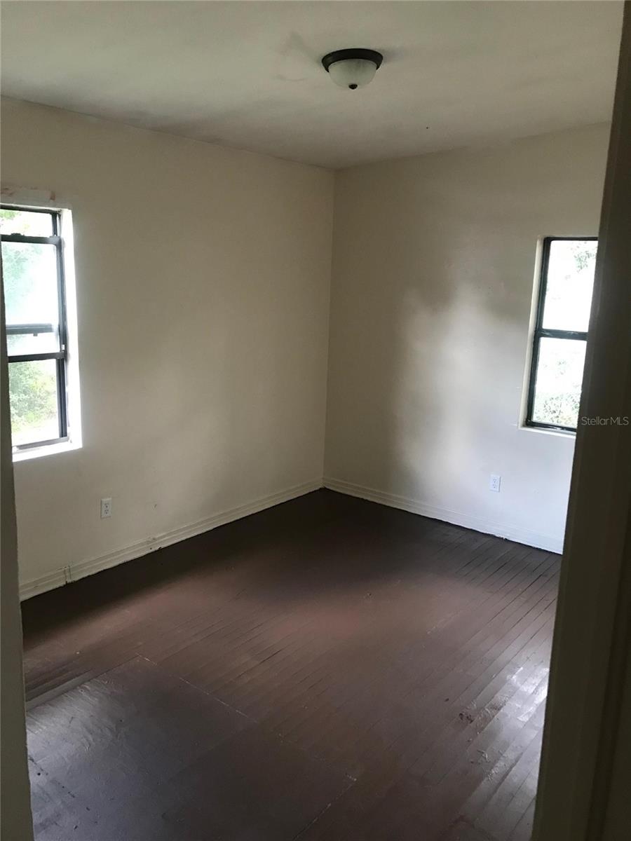 MAGNOLIA MANOR - Residential Lease