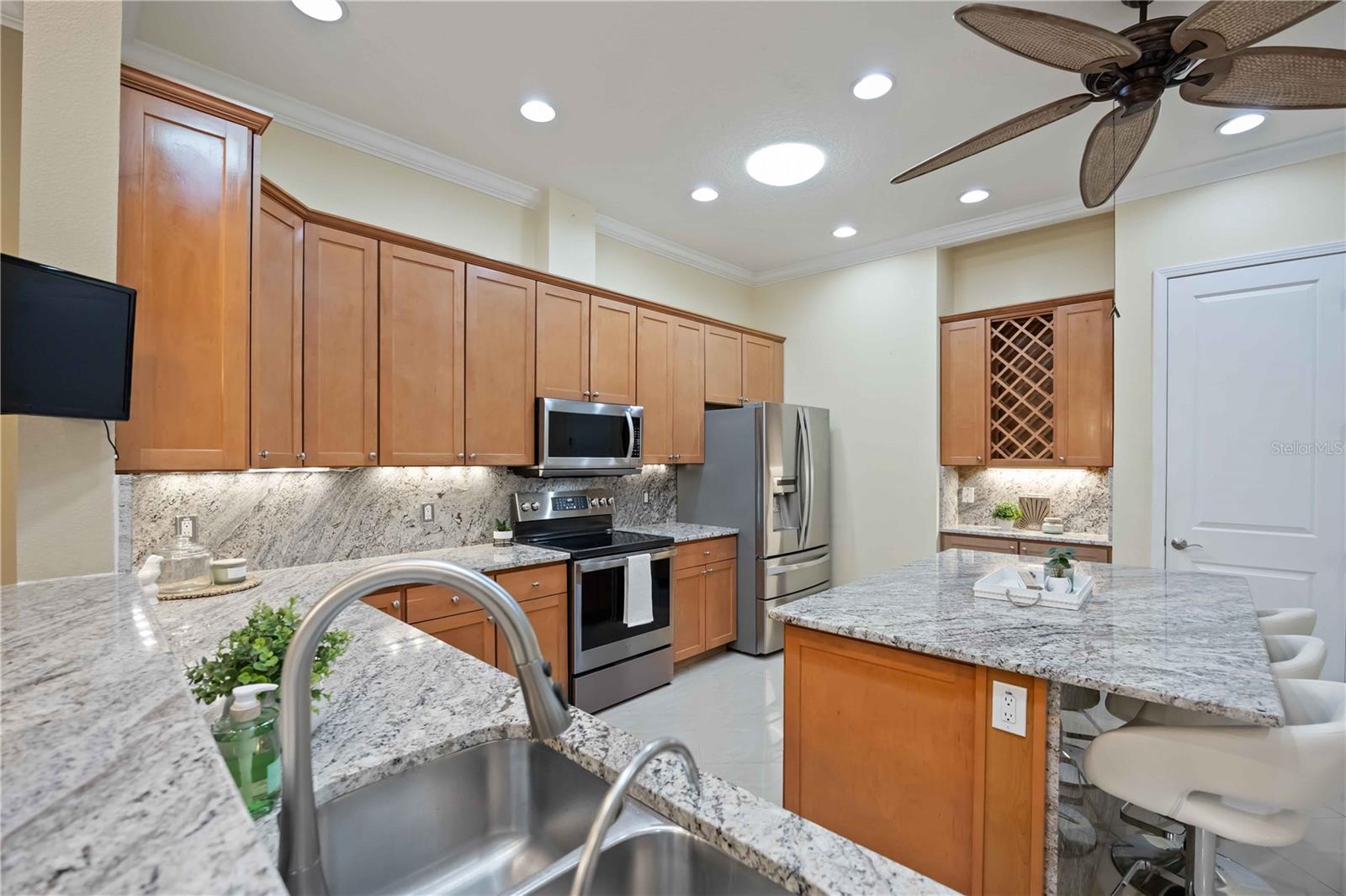 PALMA SOLA TRACE - Residential