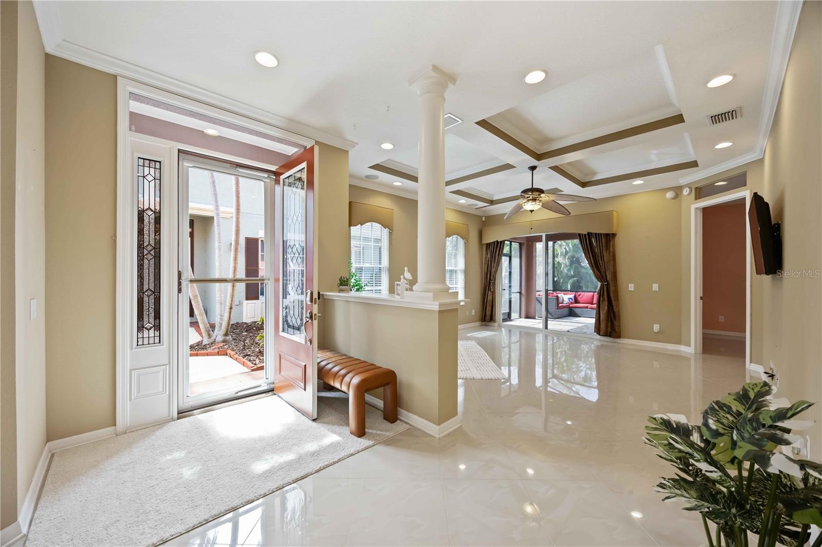 PALMA SOLA TRACE - Residential