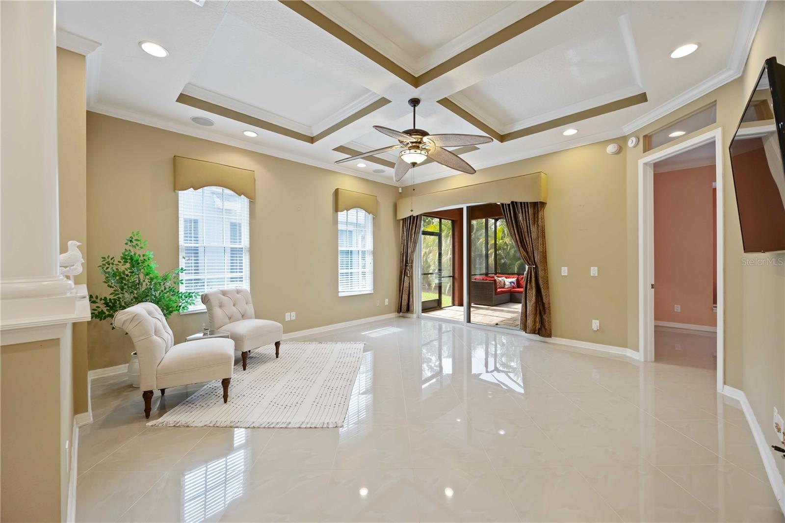 PALMA SOLA TRACE - Residential