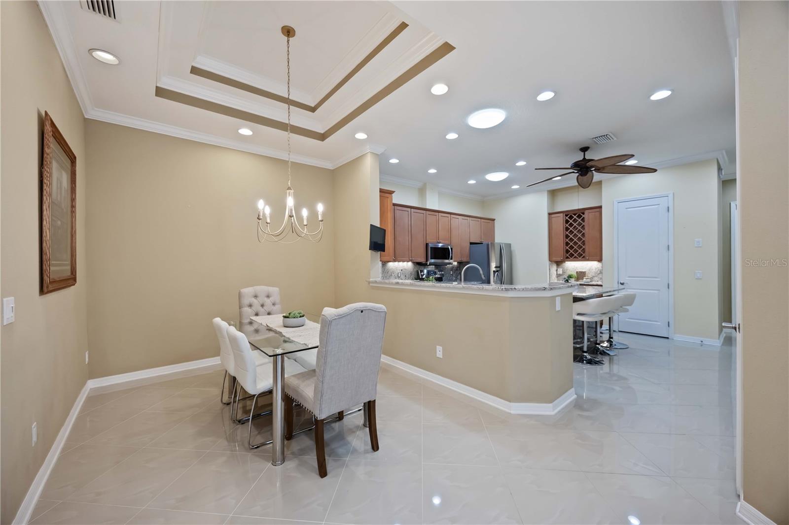 PALMA SOLA TRACE - Residential