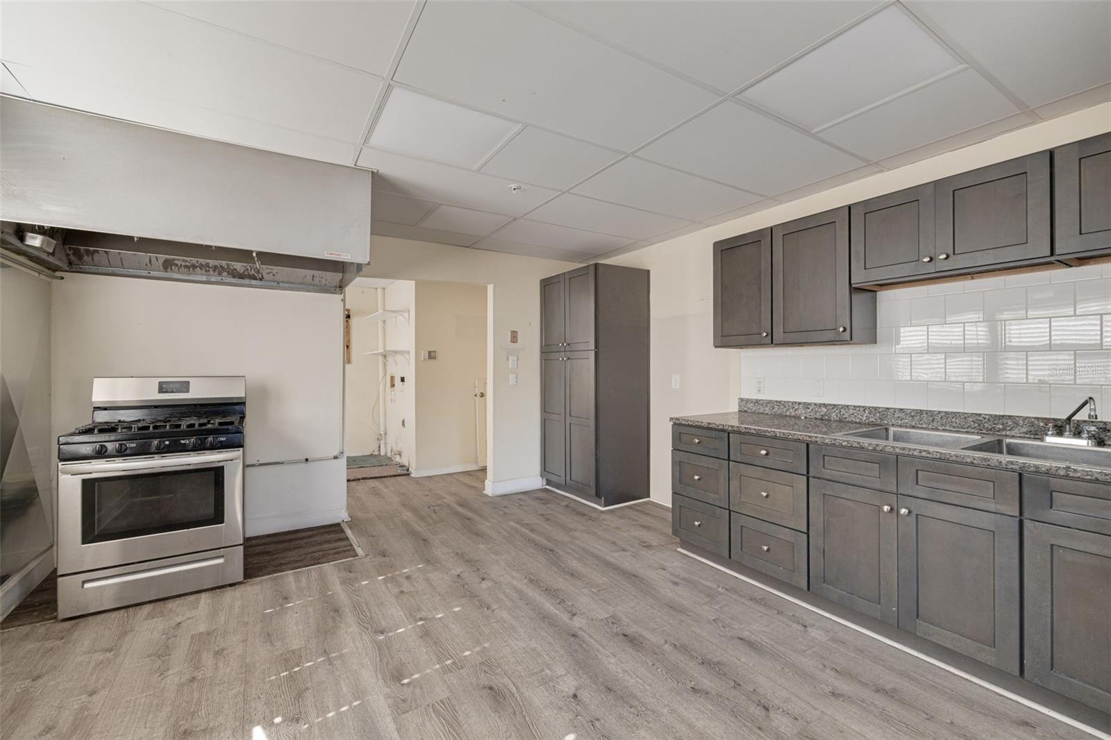 WHITMIRES W S - Commercial Sale