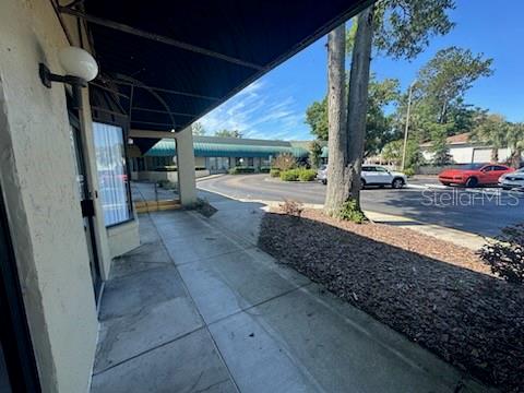 OCALA SQUARE - Commercial Lease