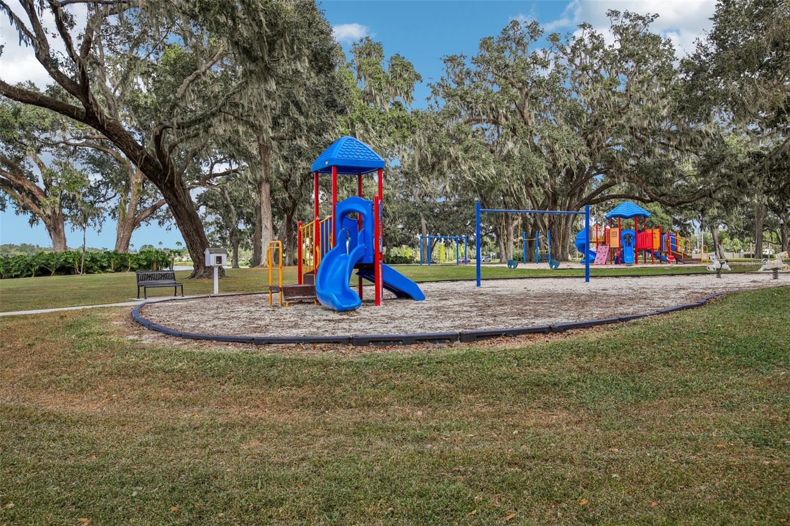 TWIN LAKES PARCELS D1 D3 & E - Residential