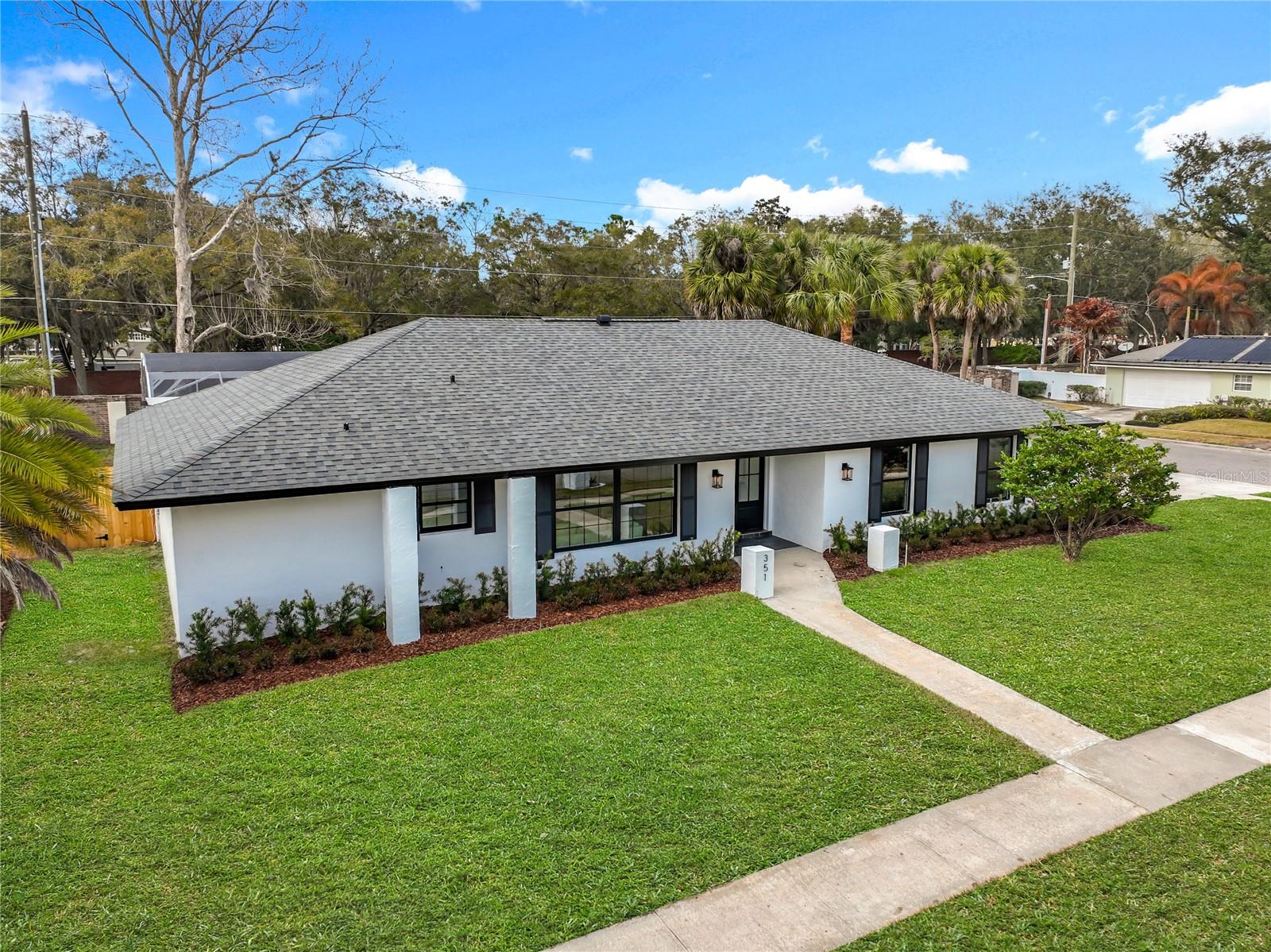 351 WHITE OAK CIRCLE