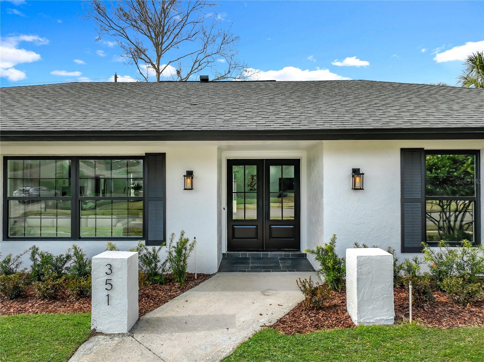 351 WHITE OAK CIRCLE